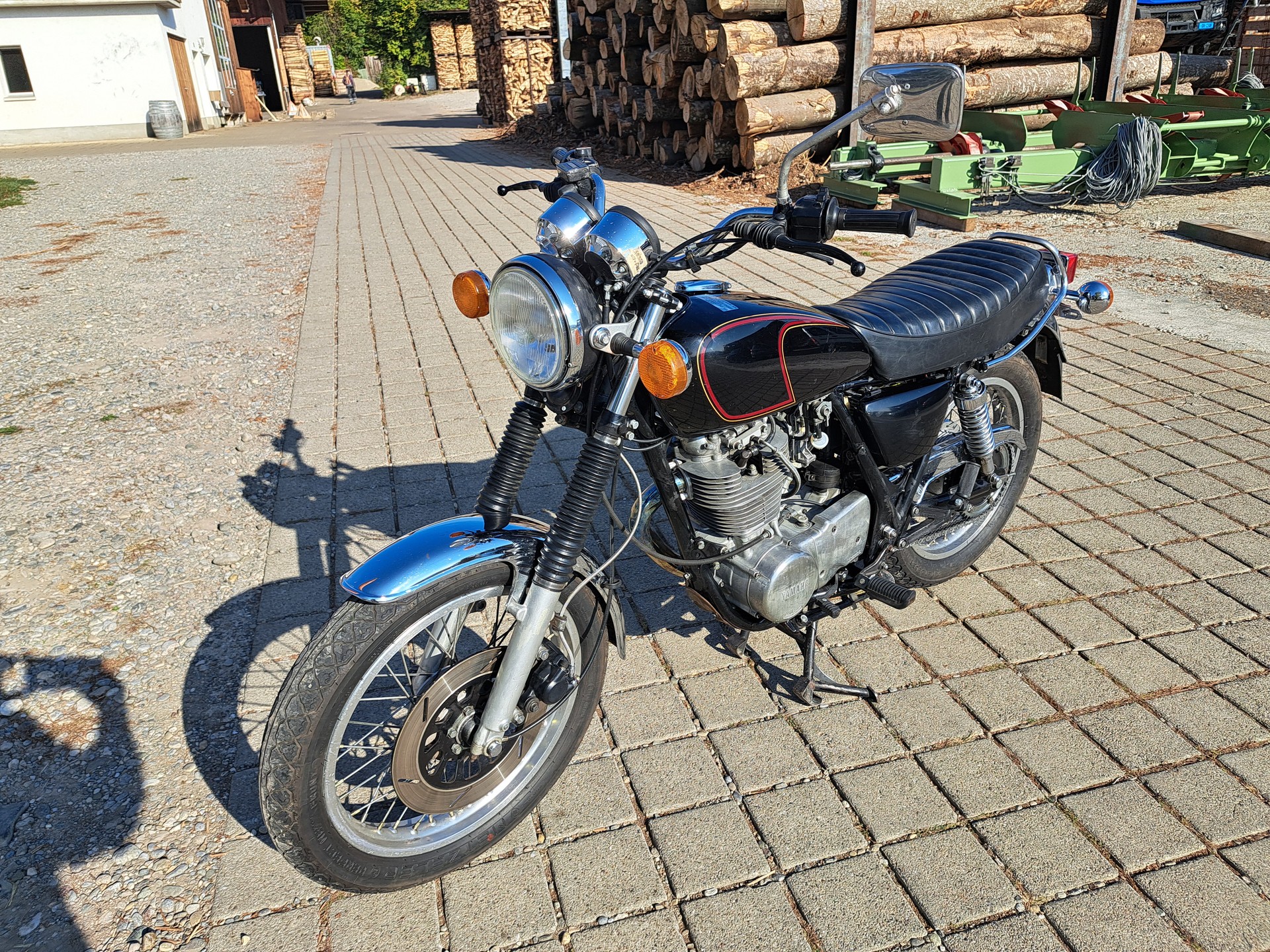 YAMAHA SR 500-image-8