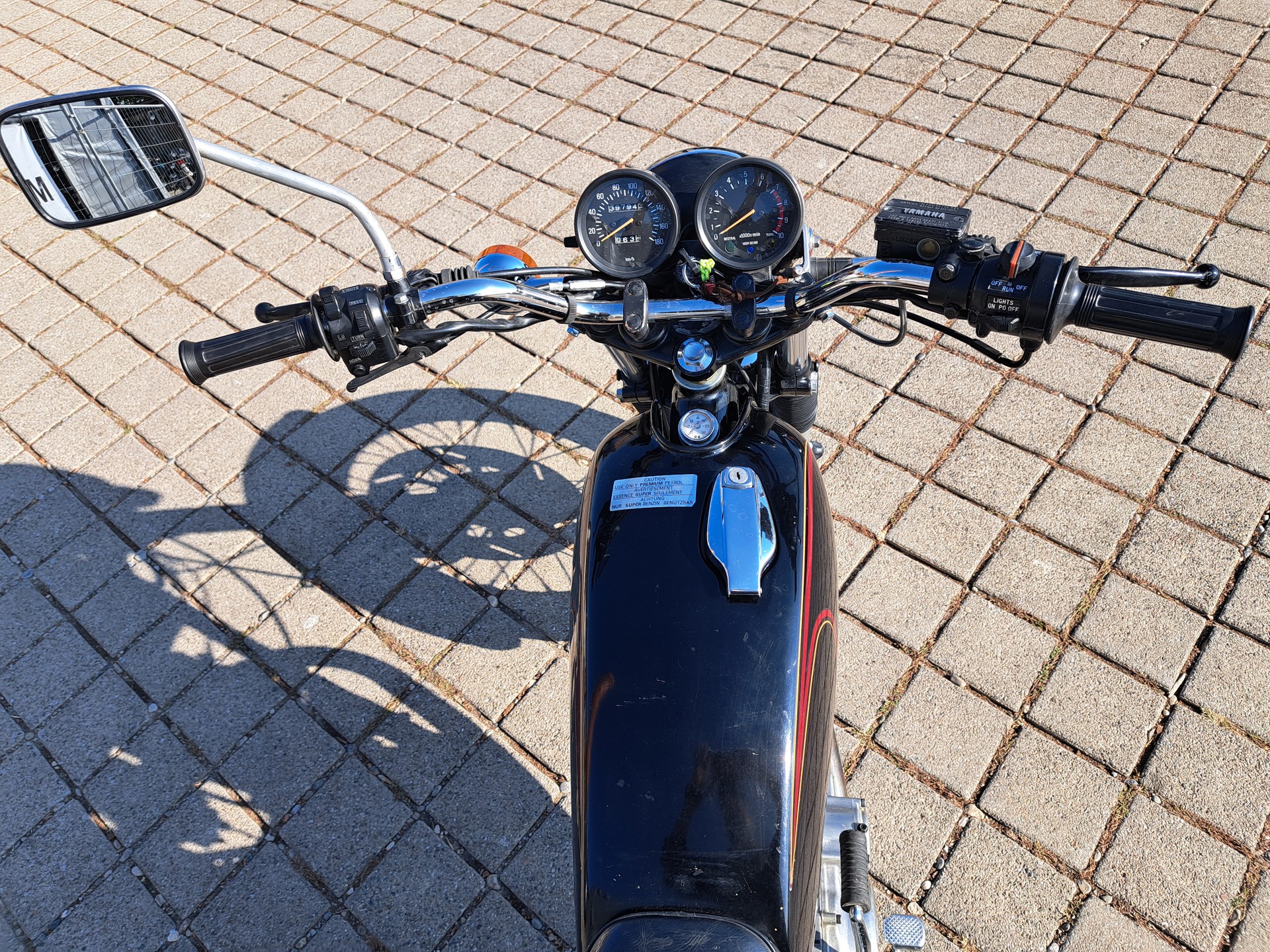 YAMAHA SR 500-image-5