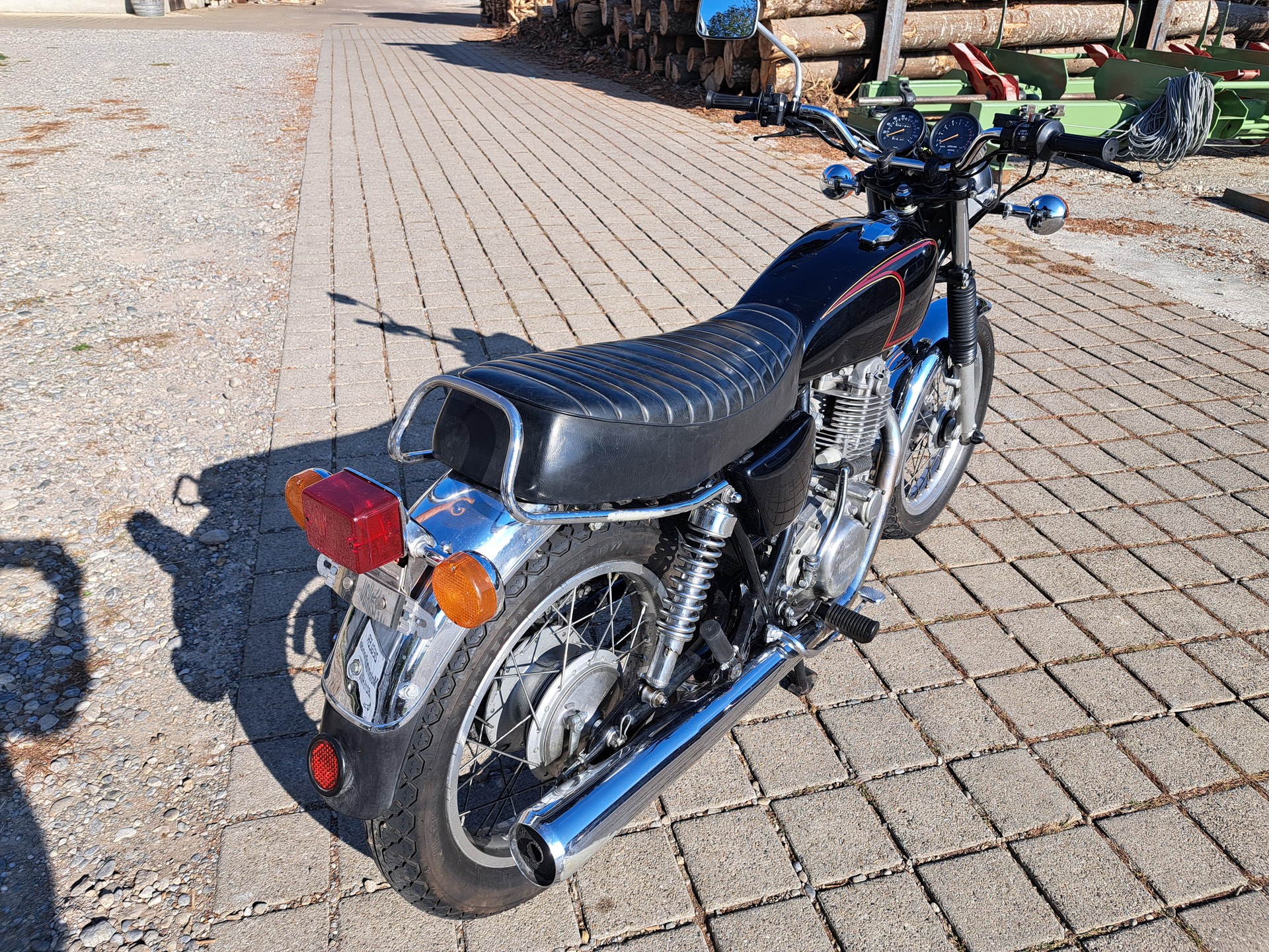 YAMAHA SR 500-image-3