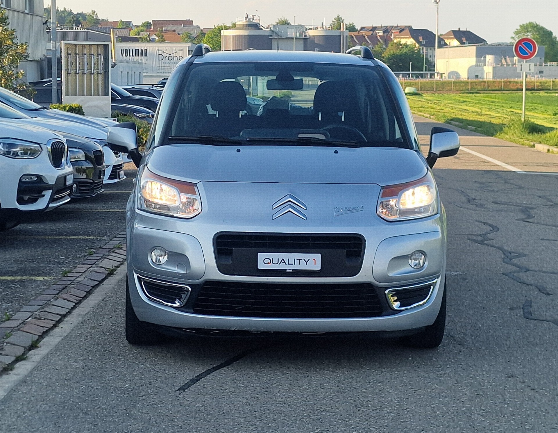CITROEN C3 Picasso 1.6i 16V Exclusive EGS6-image-1