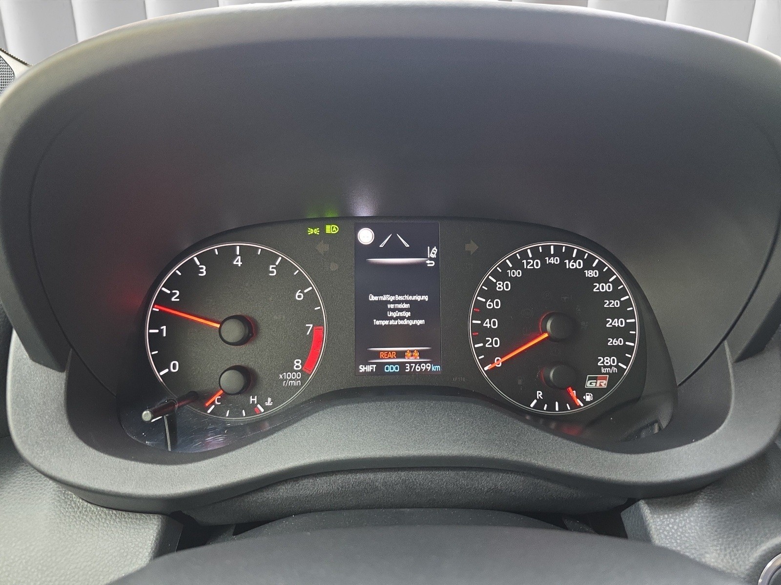 TOYOTA GR Yaris 1.6 Turbo Sport 4x4-image-6