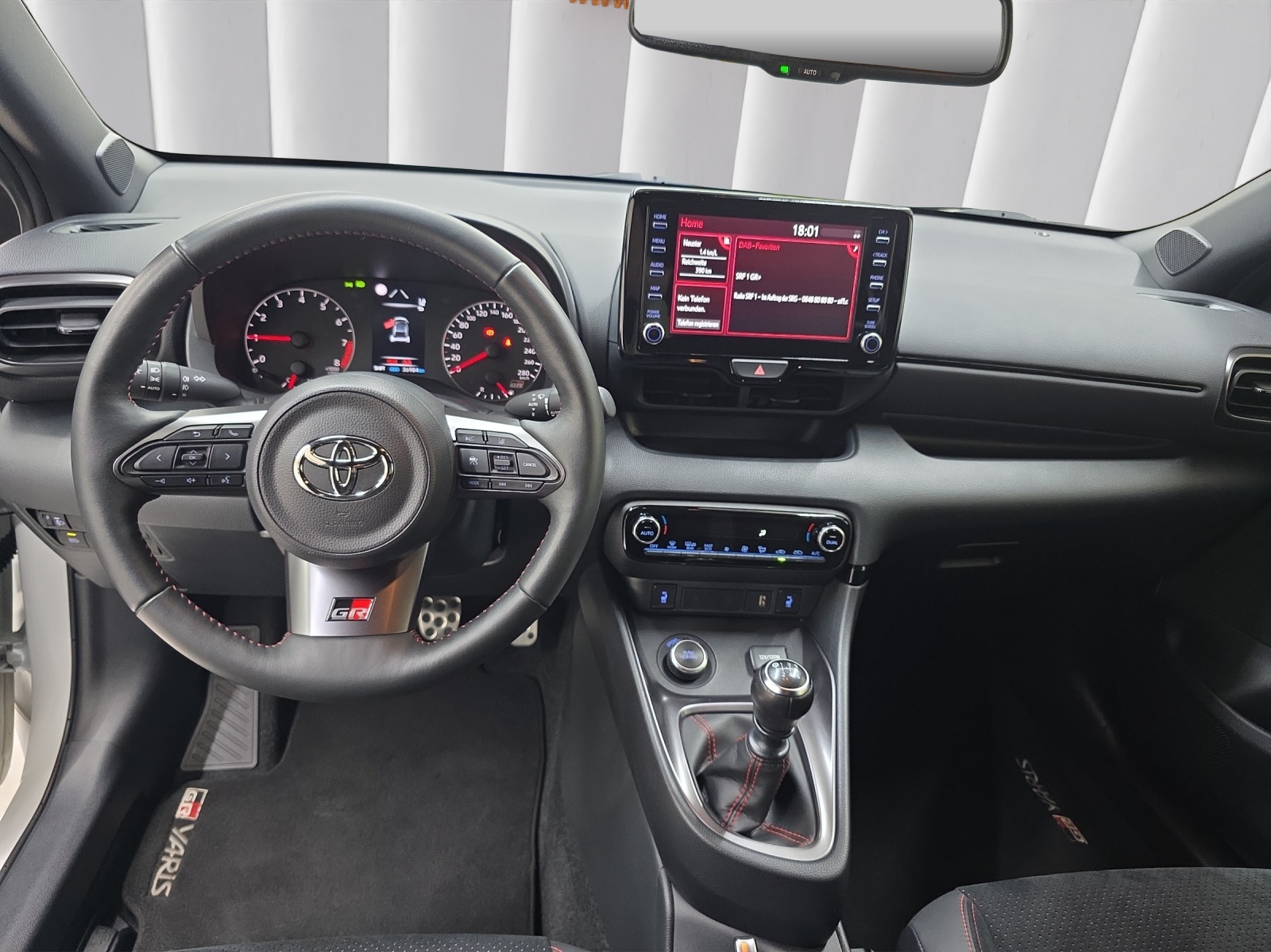 TOYOTA GR Yaris 1.6 Turbo Sport 4x4-image-8