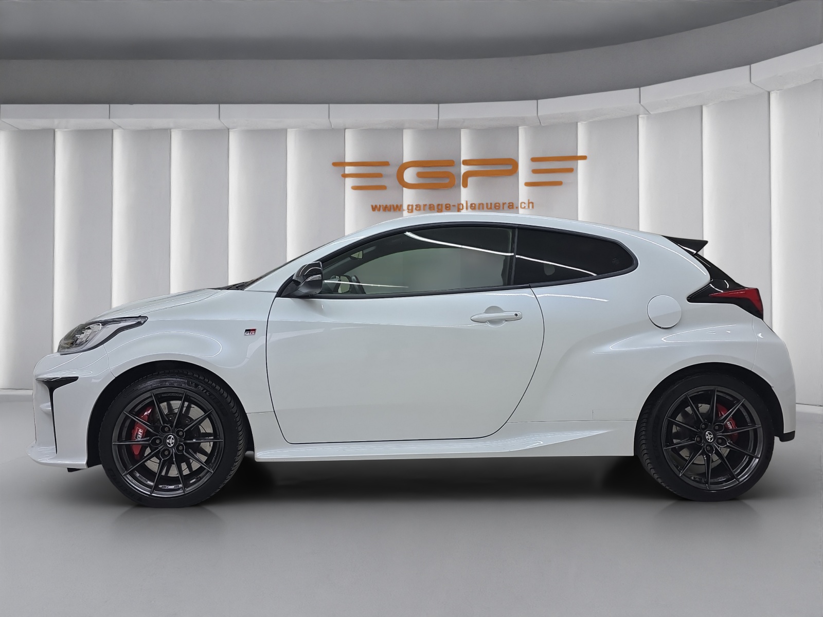 TOYOTA GR Yaris 1.6 Turbo Sport 4x4-showroom-element-3
