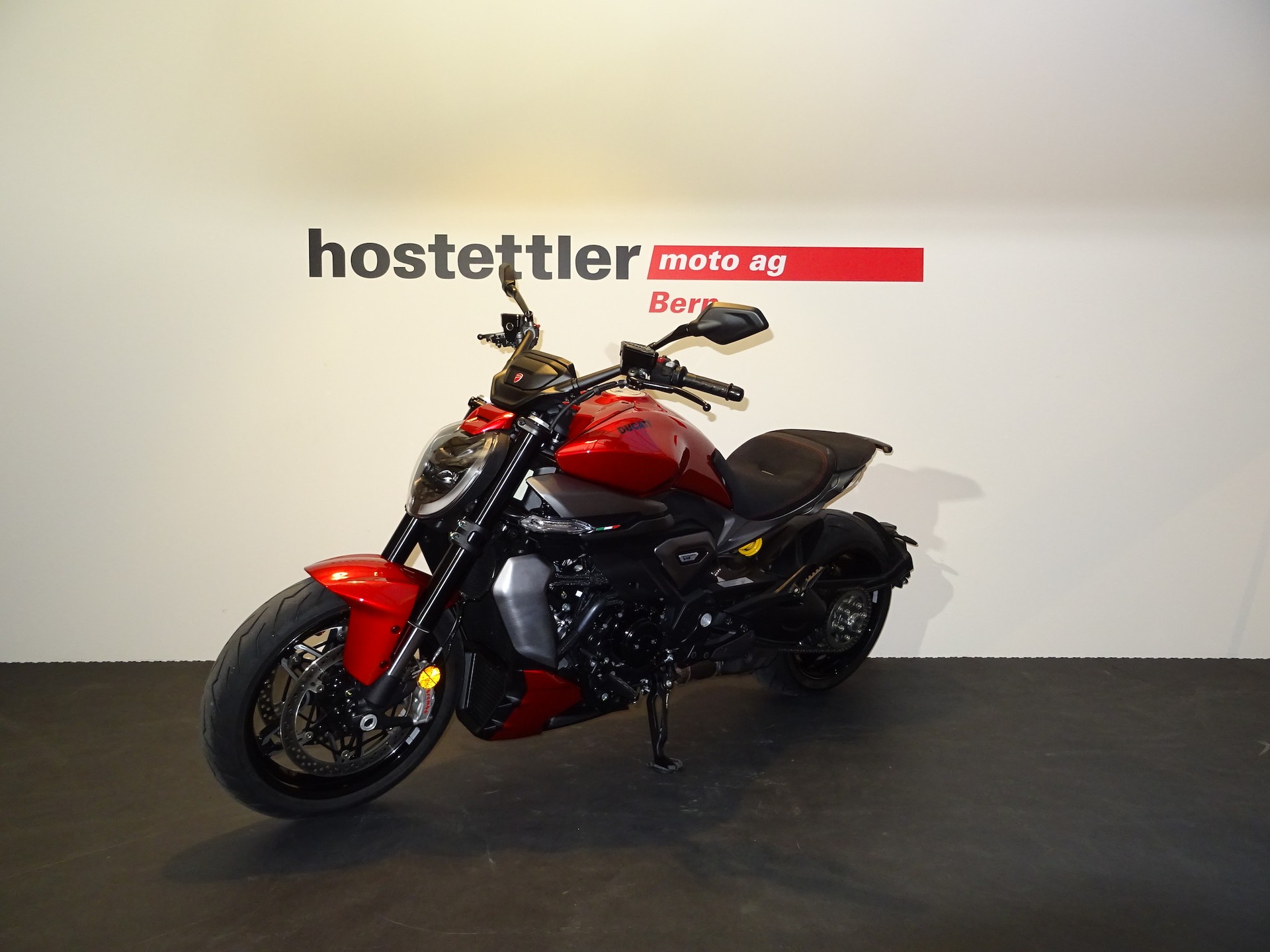 DUCATI X Diavel V4-image-2
