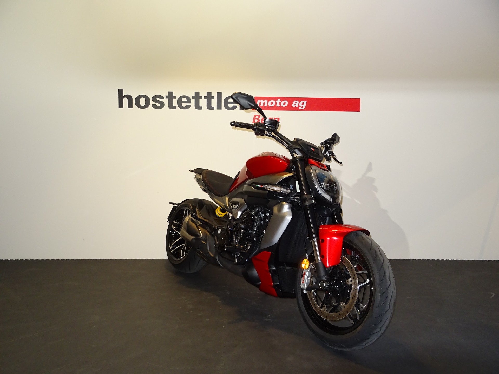 DUCATI X Diavel V4-image-0