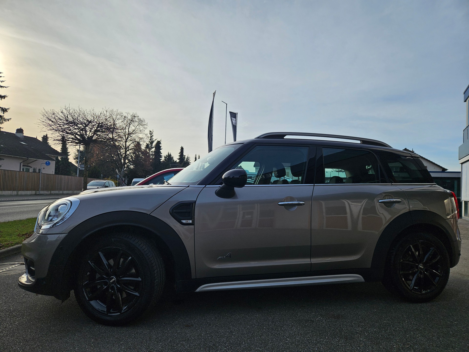 MINI Countryman Cooper ALL4 Steptronic-image-1