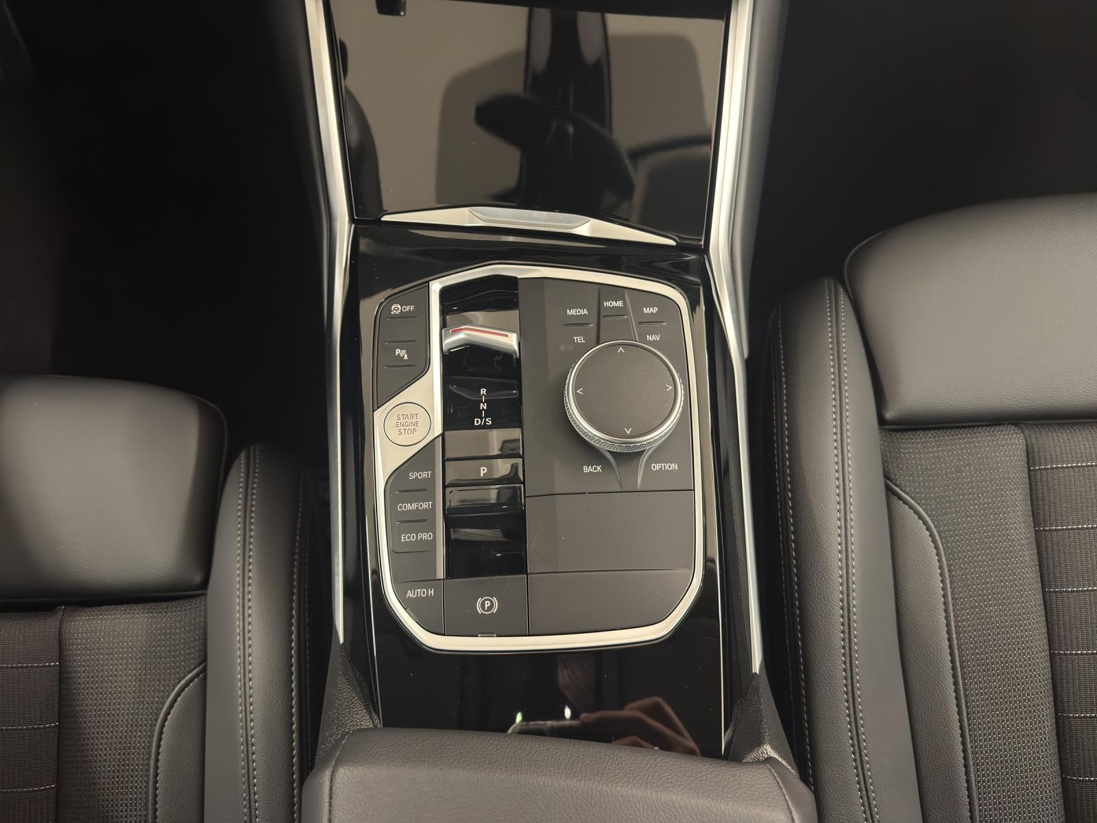 BMW 320d xDrive-image-17