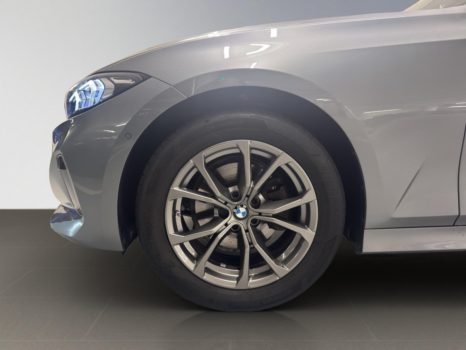 BMW 320d xDrive-image-8