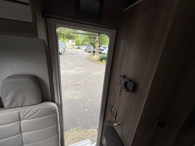 KABE Travel Master Novum 720 LGB Compact-image-12