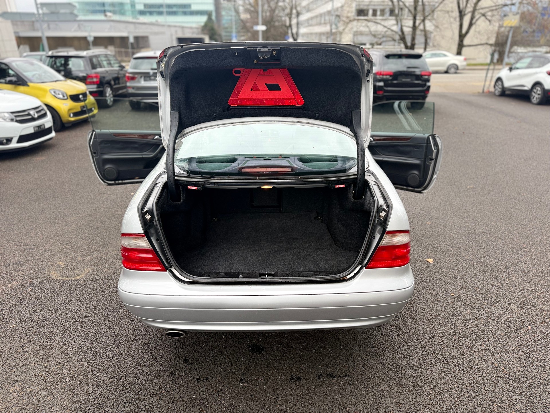 MERCEDES-BENZ CLK 230 Kompressor Elégance-image-12