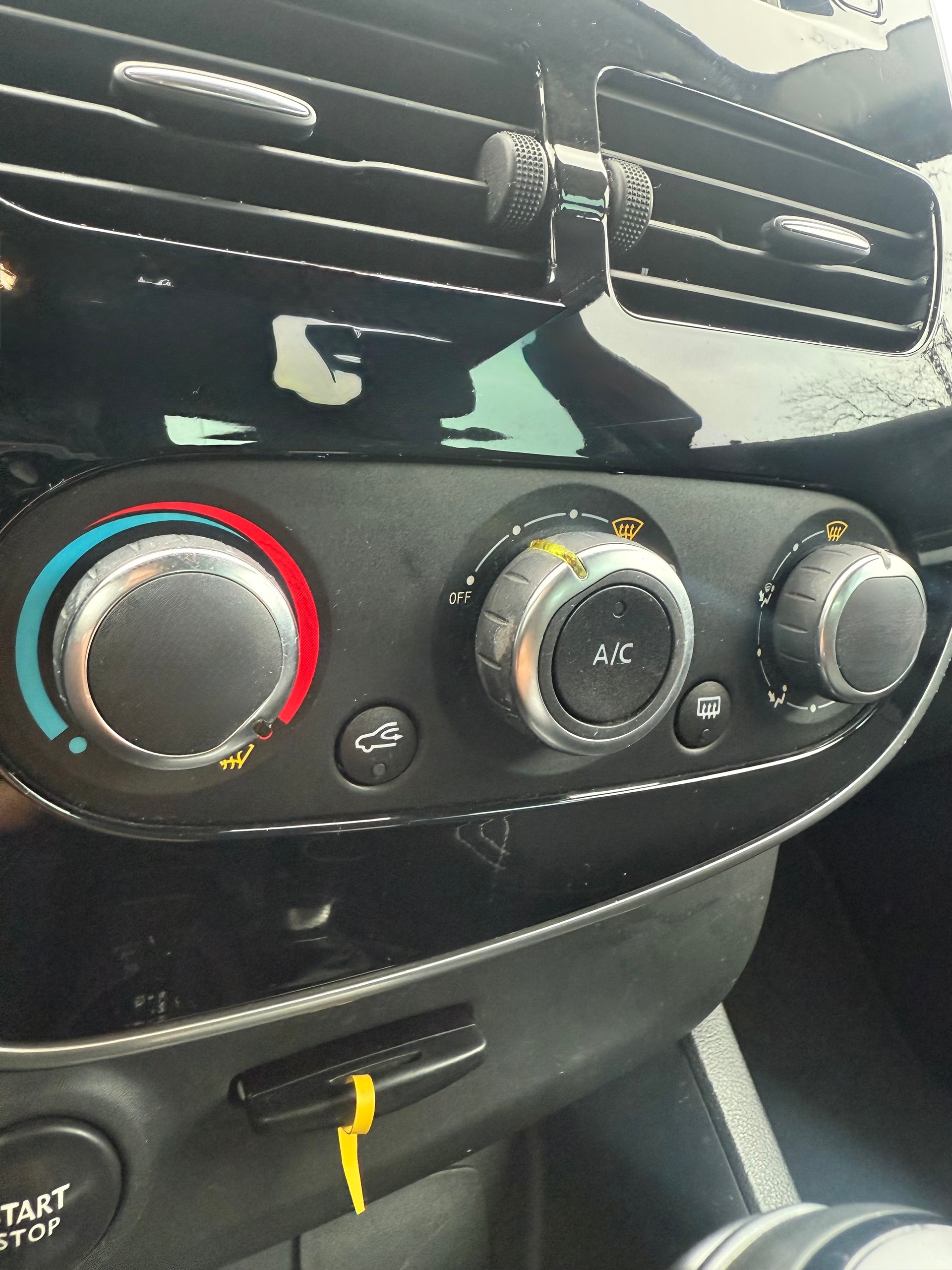 RENAULT *RESERVIERT*Clio 1.2 16V T Limited EDC-image-14