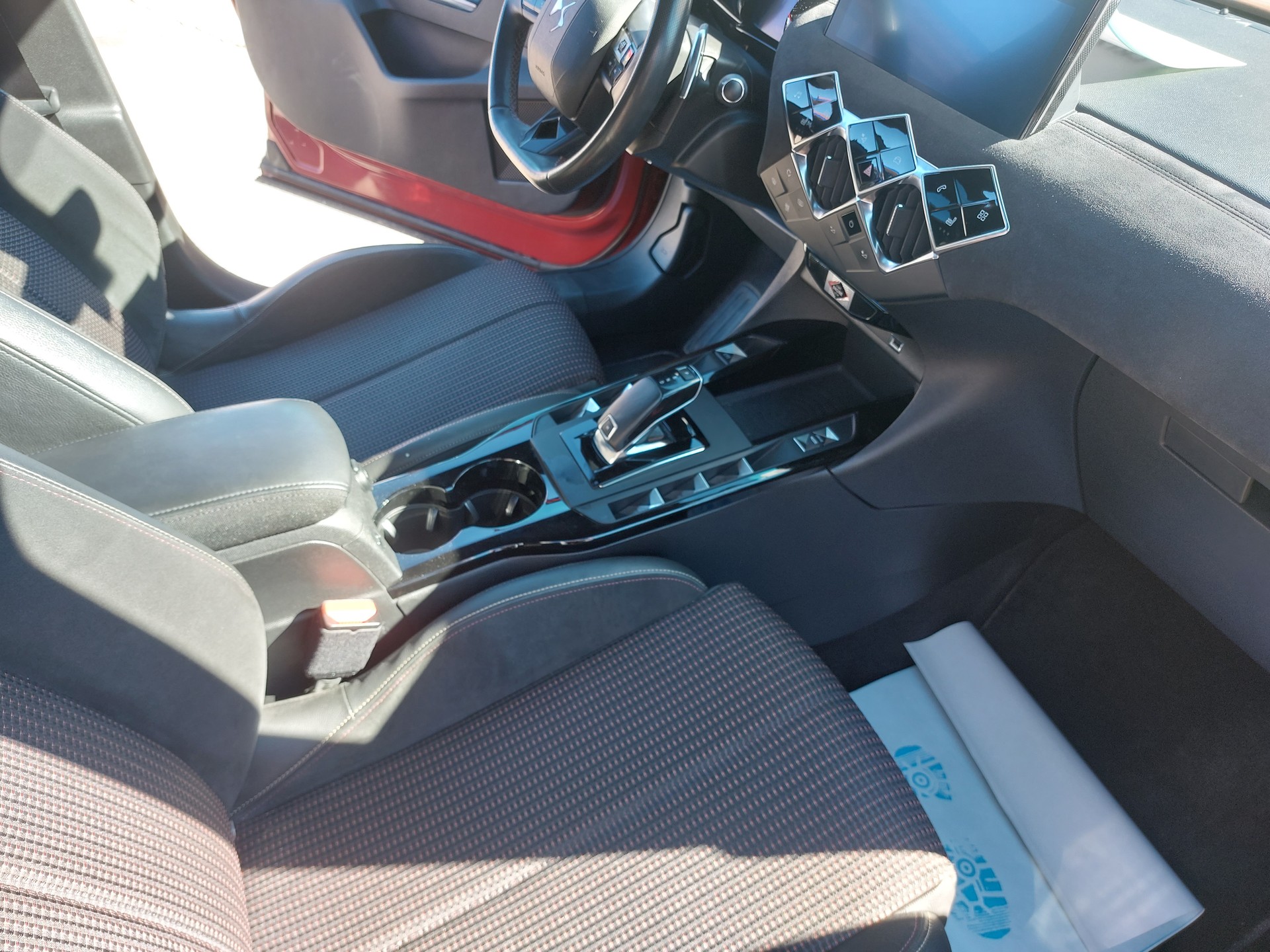 DS AUTOMOBILES DS 3 Crossback 1.2 PureTech Performance Line EAT8-image-11