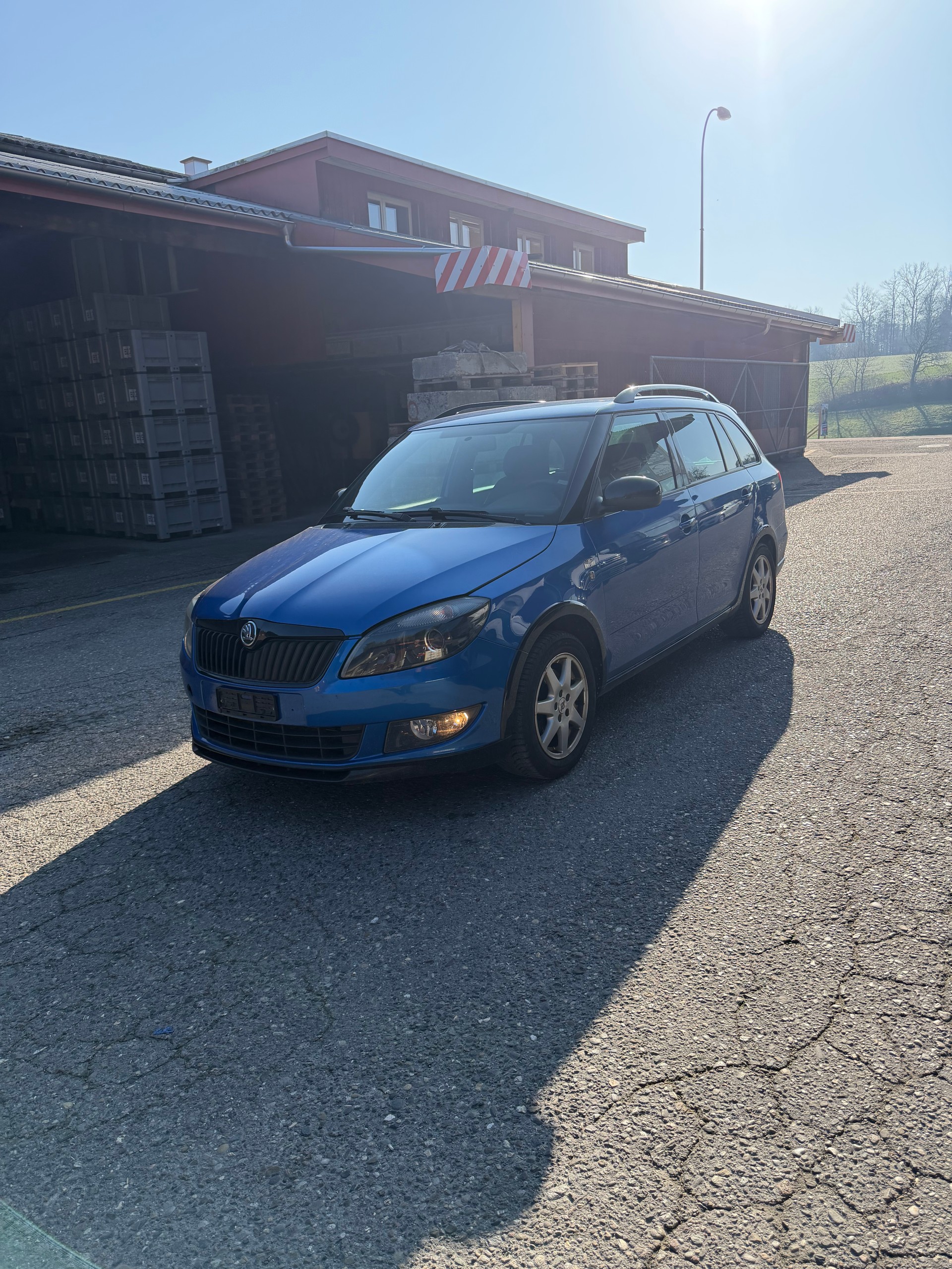 SKODA Fabia 1.2 TSI Ambition Plus-image-1