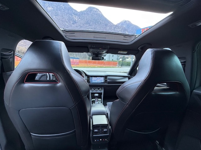 SKODA Kodiaq 2.0 Bi-TDI SCR RS 4x4 DSG-image-13