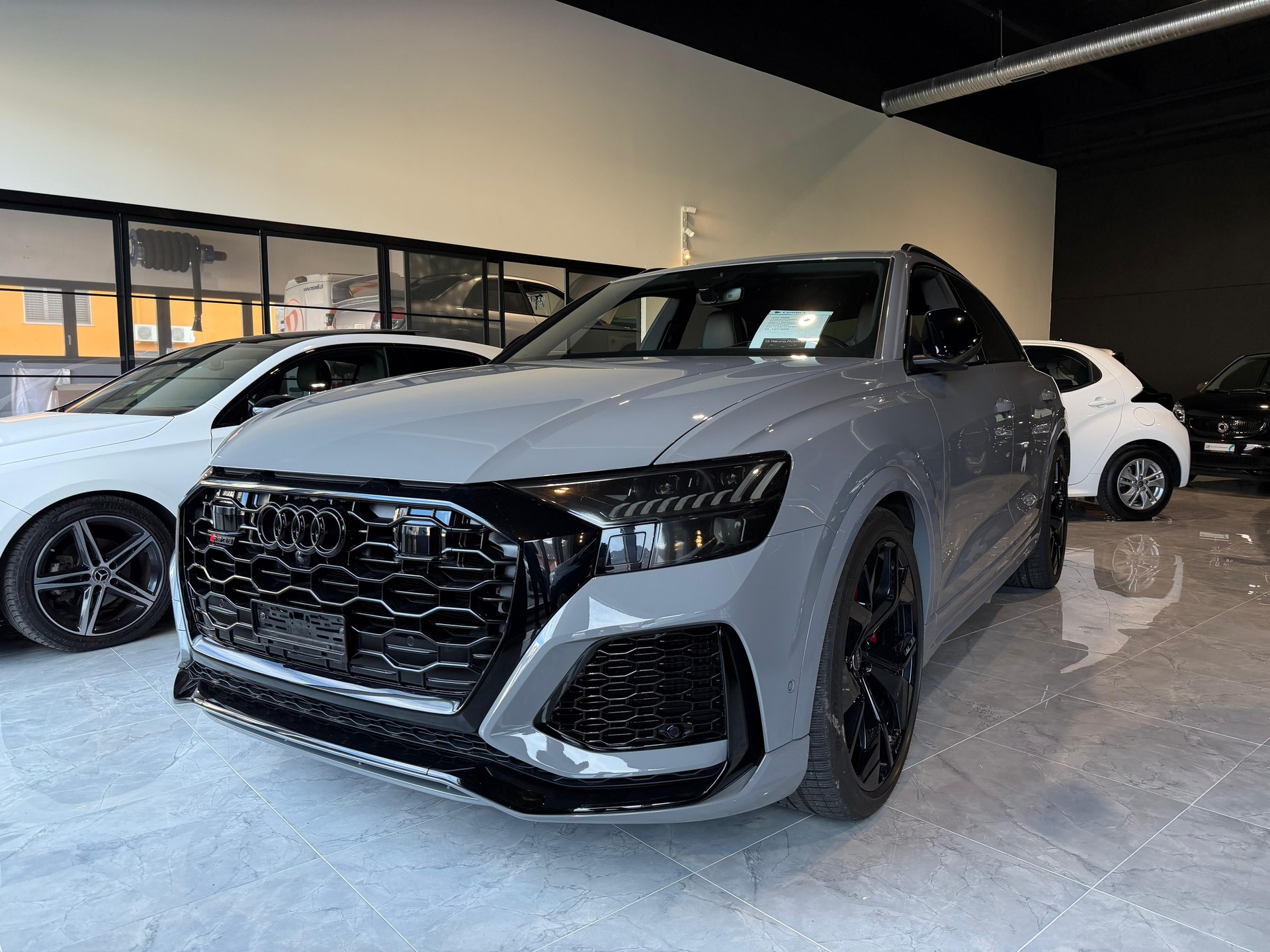 AUDI RSQ8 quattro tiptronic-image-2