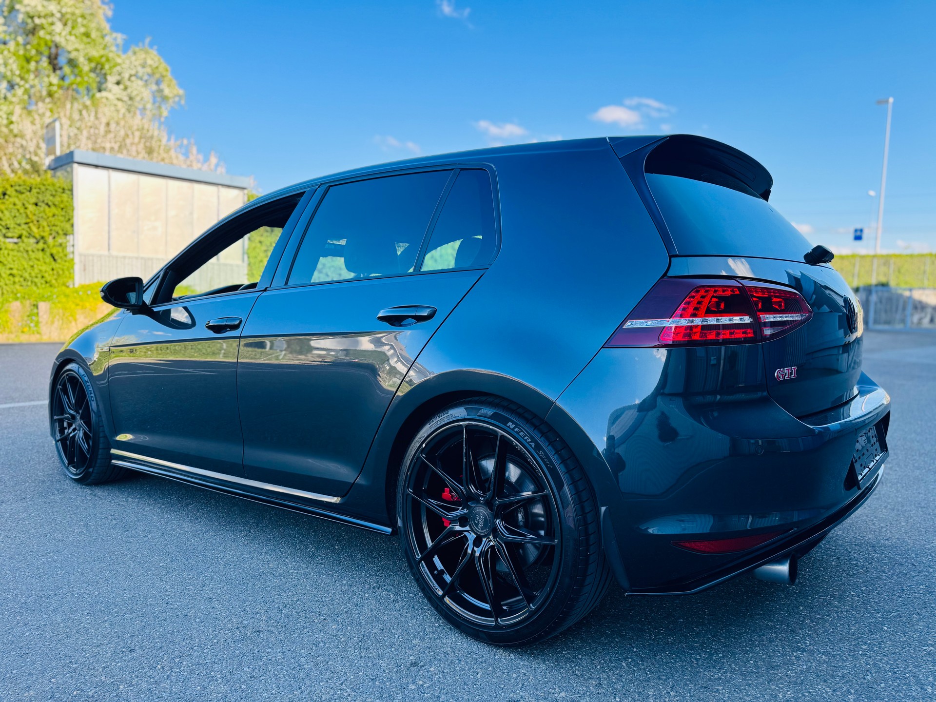 VW Golf 2.0 TSI GTI Performance DSG FRISCH MFK-image-3