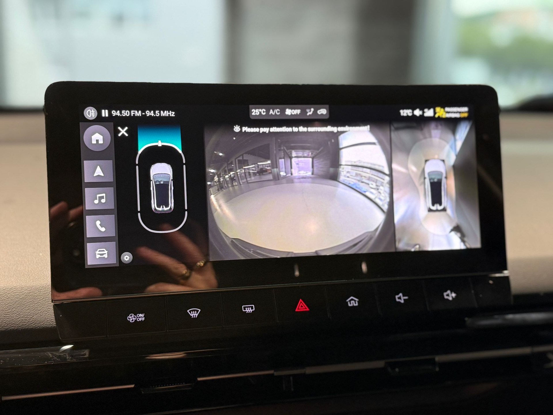 MG 4 EV 64kWh Luxury-image-16