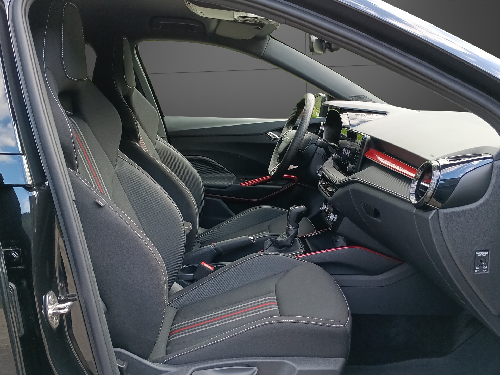 SKODA Fabia 1.0 TSI Monte Carlo DSG-image-18