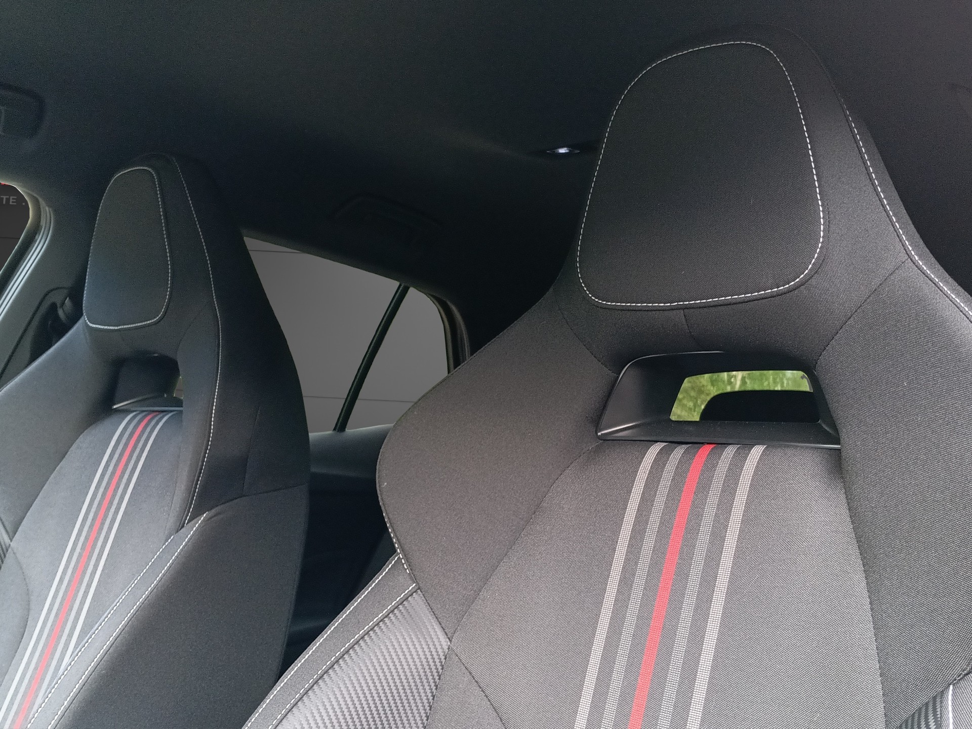 SKODA Fabia 1.0 TSI Monte Carlo DSG-image-10