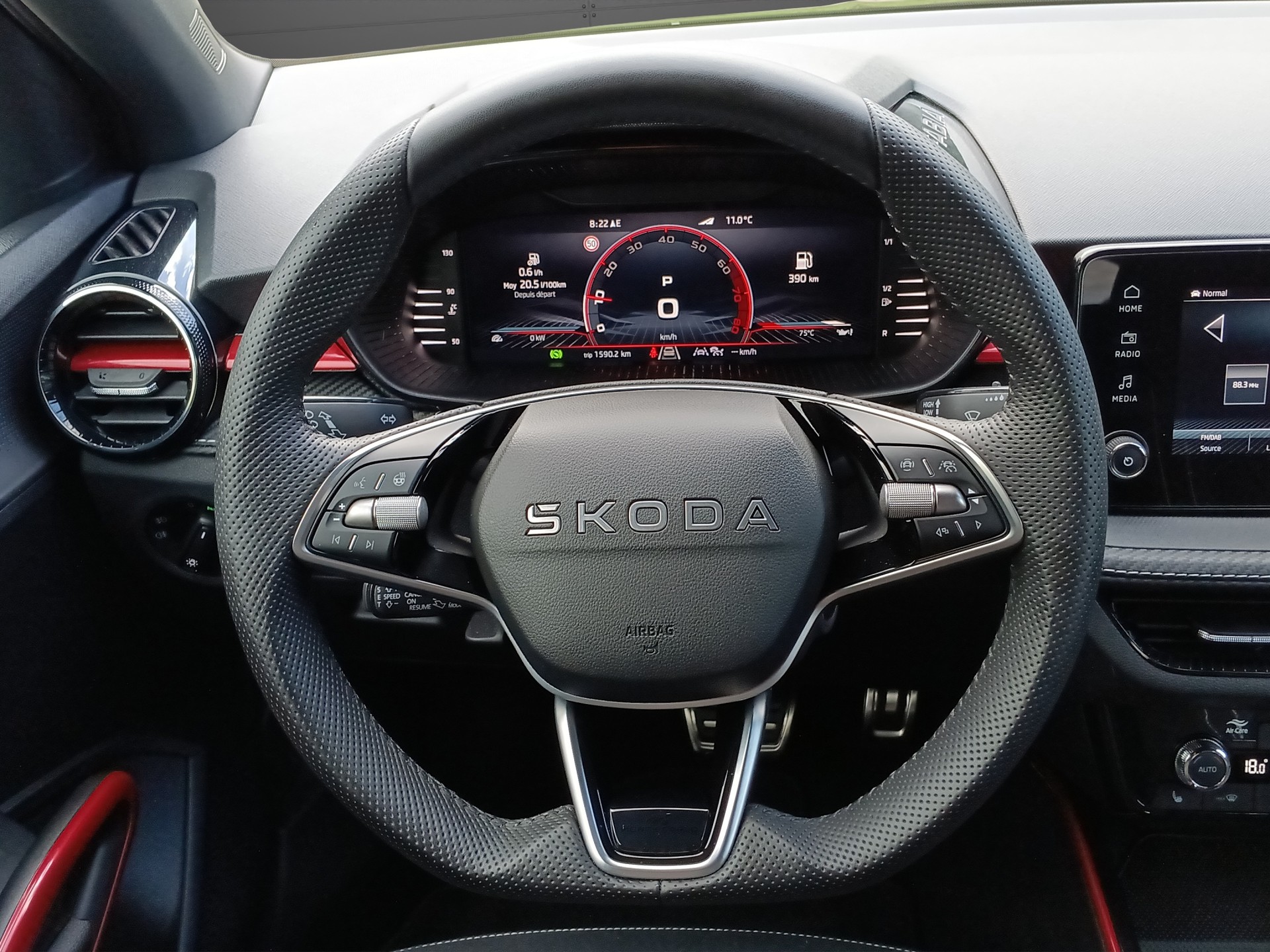 SKODA Fabia 1.0 TSI Monte Carlo DSG-image-12
