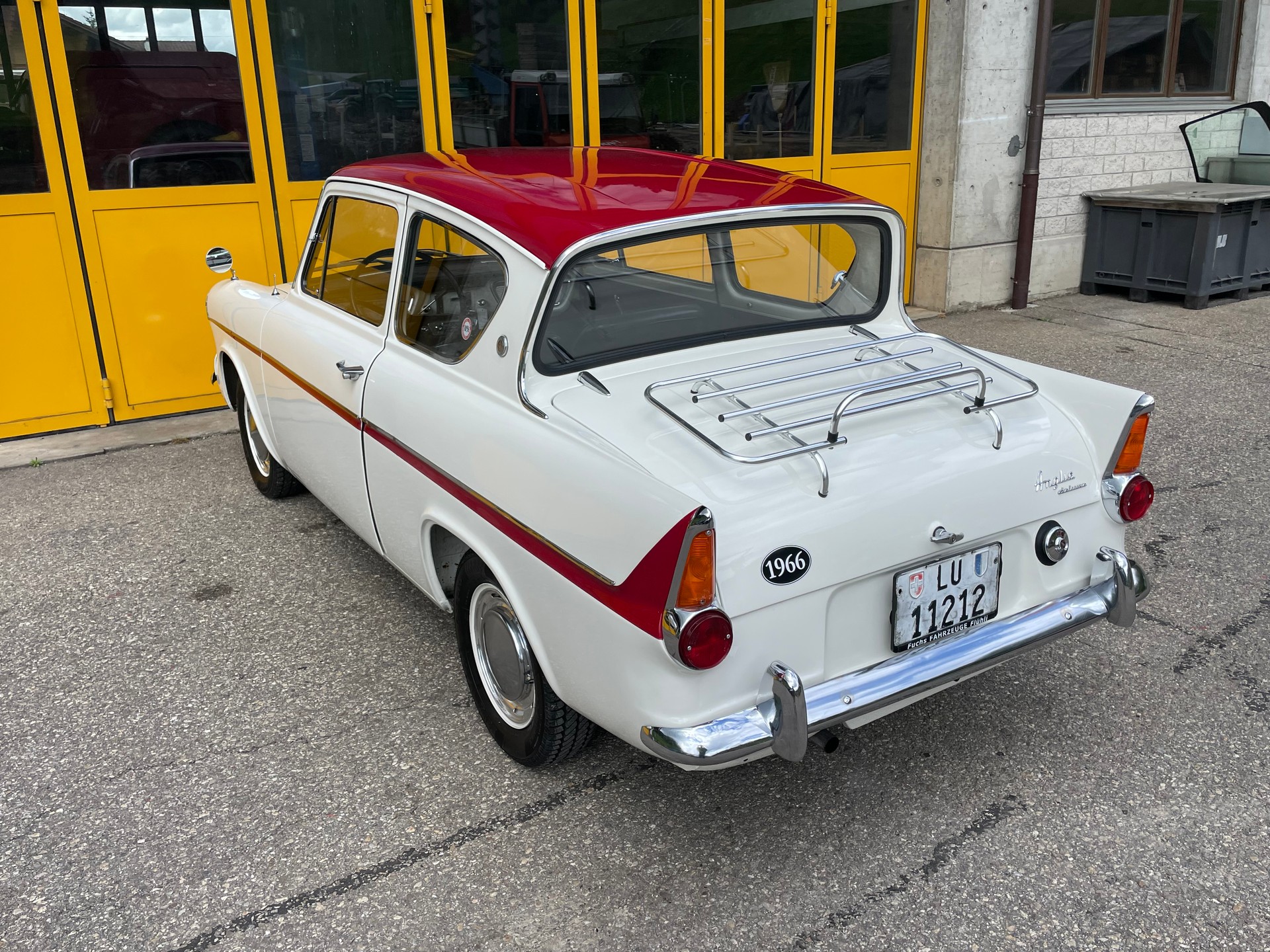 FORD 105 e Deluxe-image-4