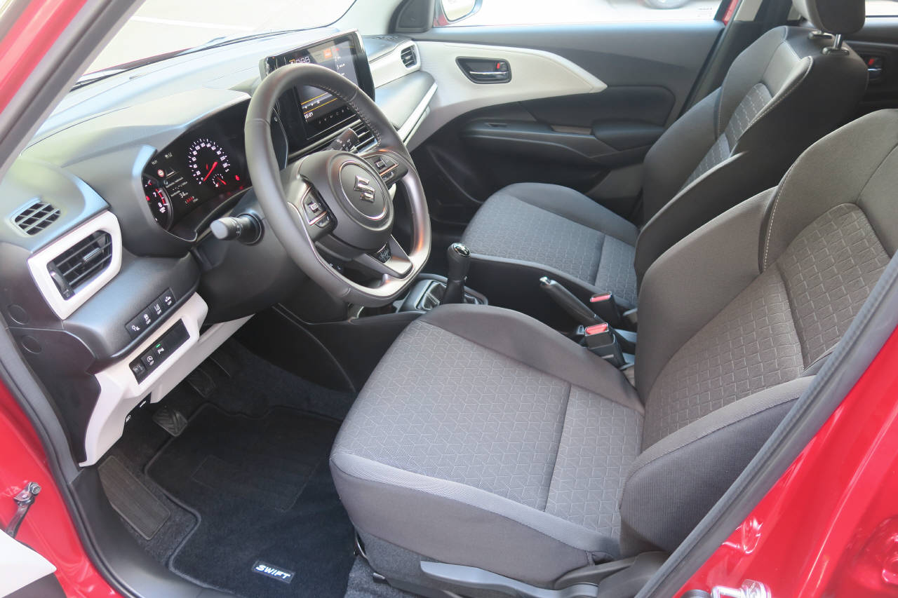 SUZUKI Swift 1.2 Sakura Hybrid 4x4-showroom-element-3