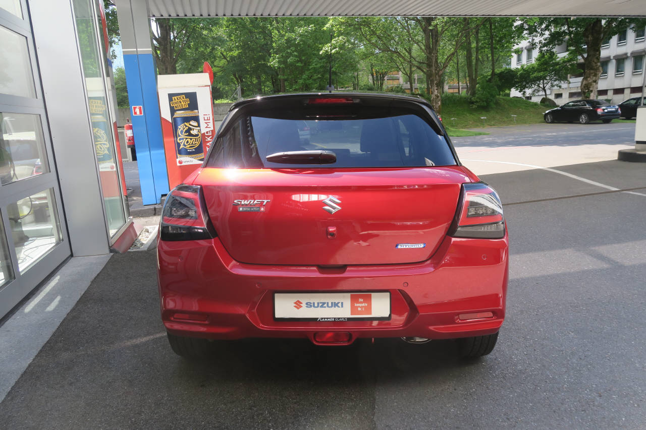 SUZUKI Swift 1.2 Sakura Hybrid 4x4-showroom-element-2