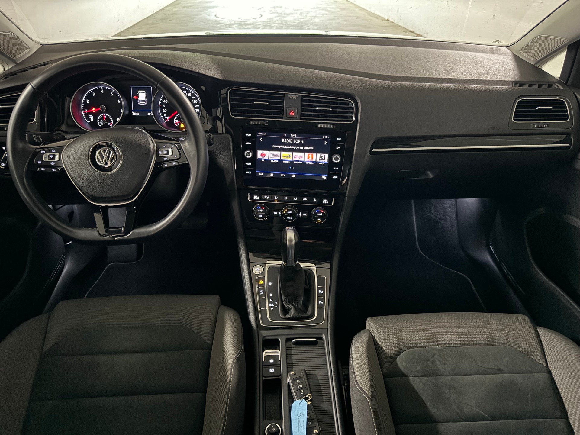 VW Golf 1.5 TSI EVO Highline DSG CH-Fahrzeug, 1-Hand-image-9