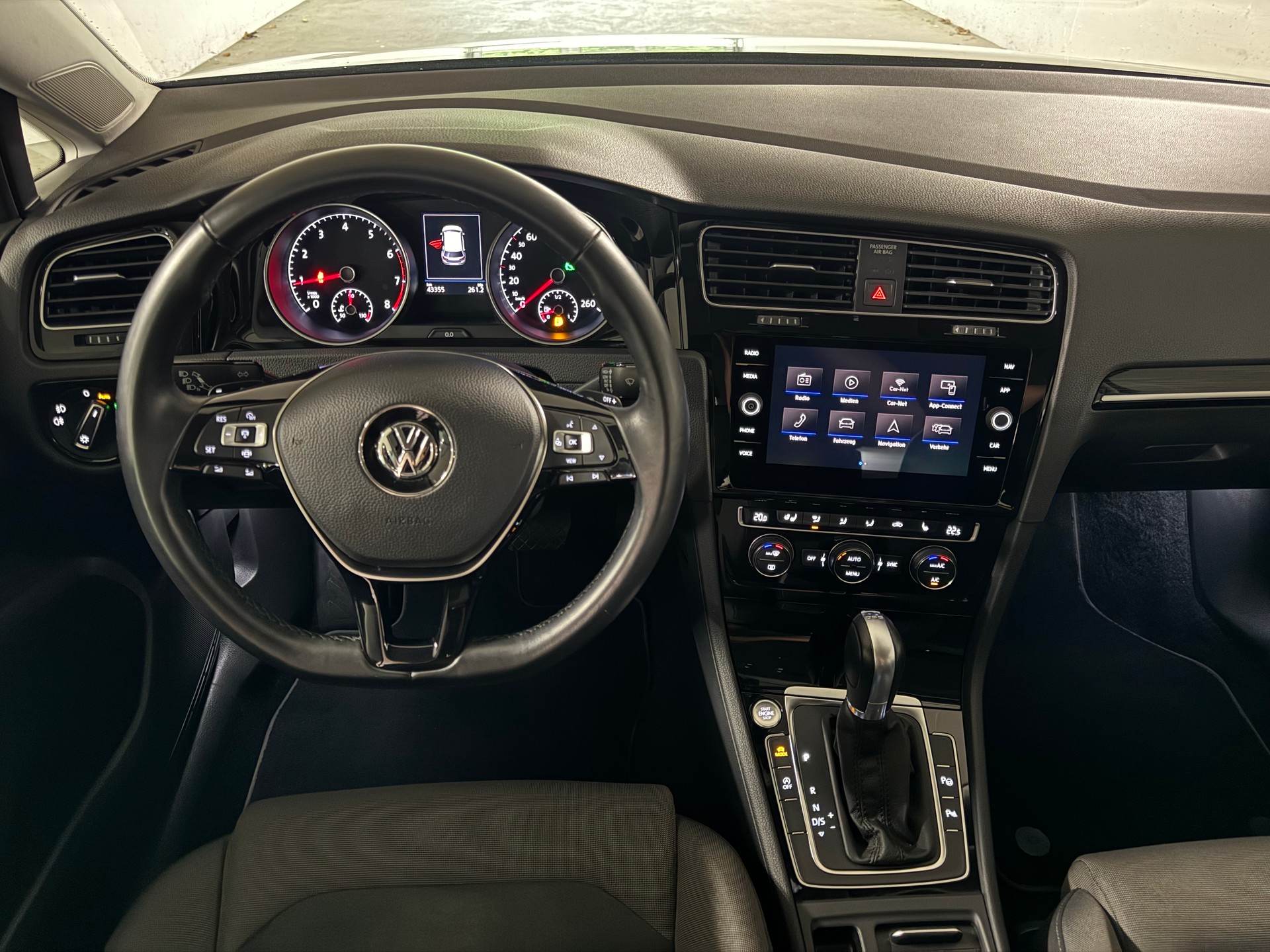 VW Golf 1.5 TSI EVO Highline DSG CH-Fahrzeug, 1-Hand-image-10