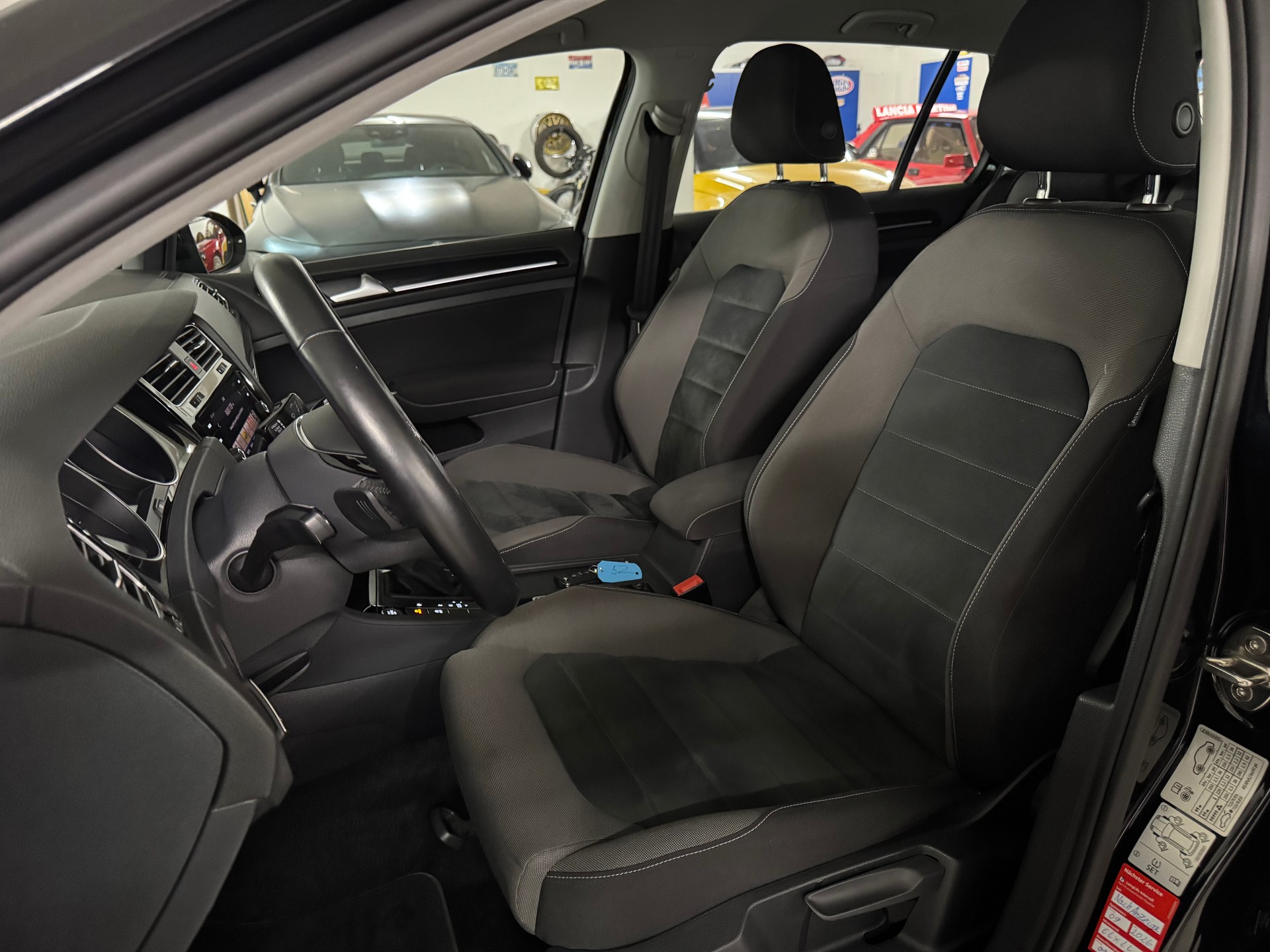 VW Golf 1.5 TSI EVO Highline DSG CH-Fahrzeug, 1-Hand-image-14