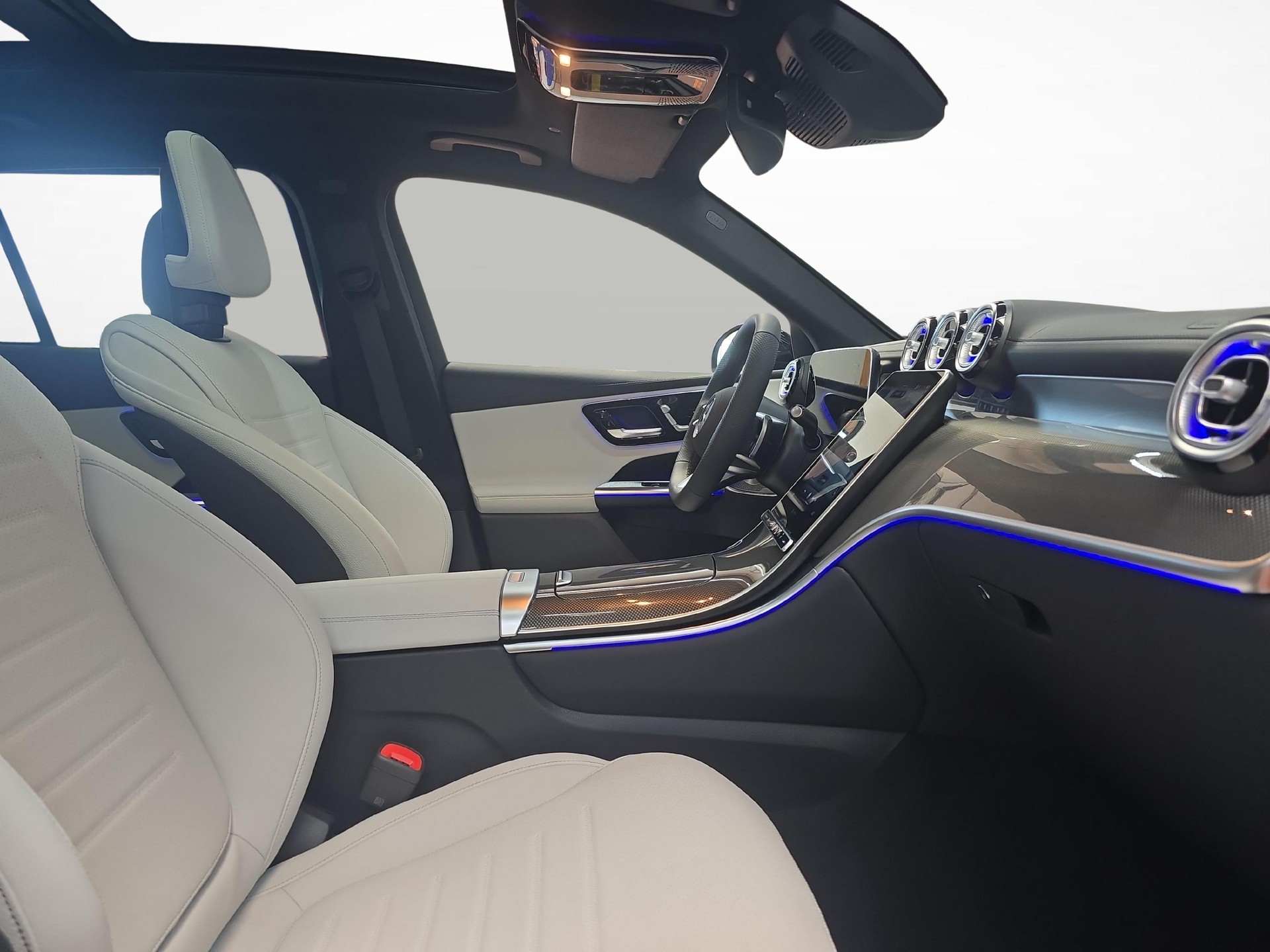 MERCEDES-BENZ GLC 300 4MATIC AMG Line-image-7