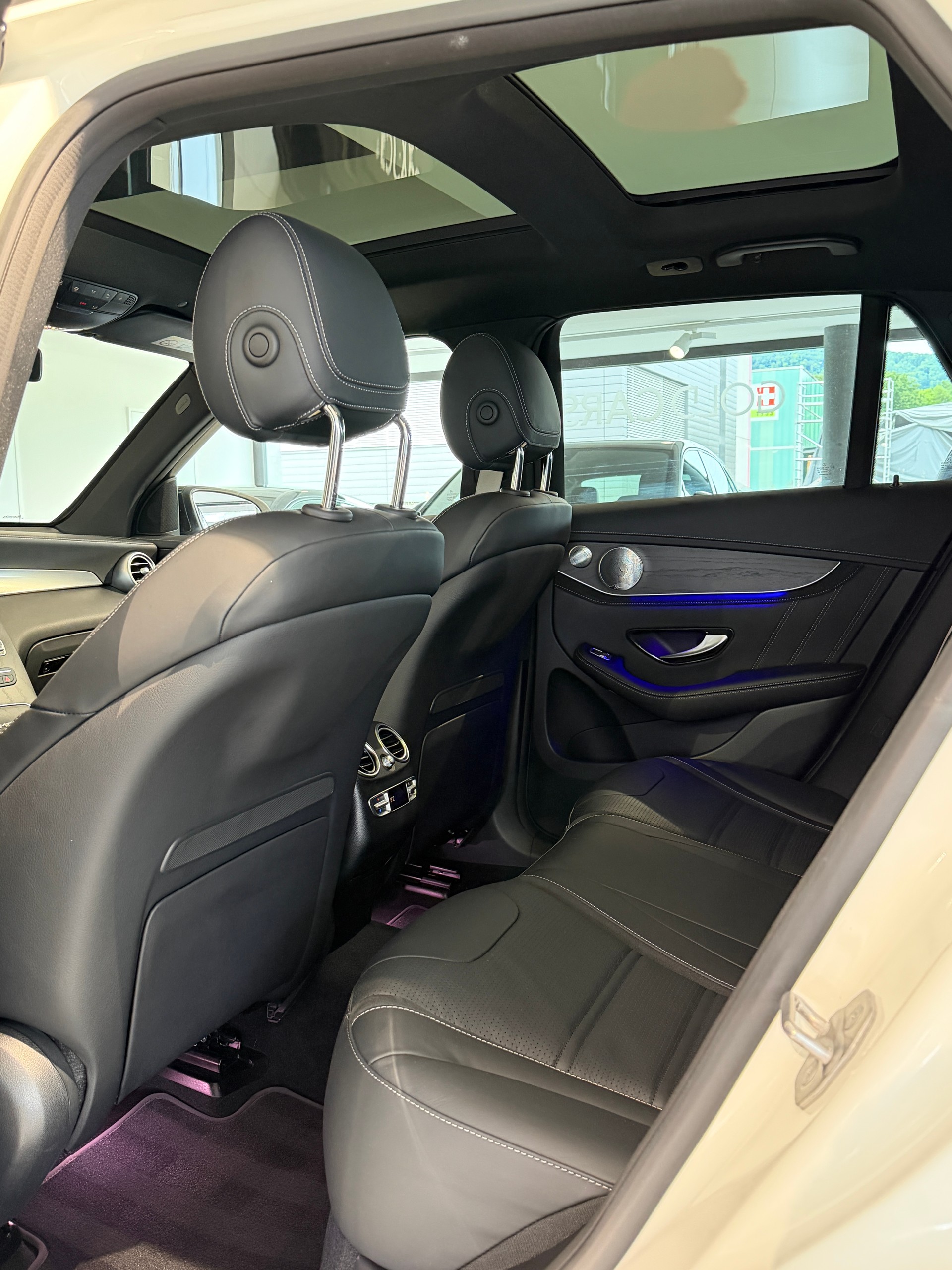 MERCEDES-BENZ GLC 63 S AMG 4Matic 9G-Tronic-image-10