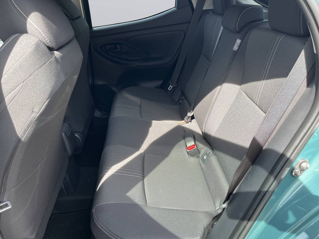 TOYOTA Yaris 1.5 VVT-i HSD Trend-image-12