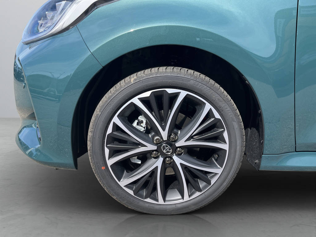 TOYOTA Yaris 1.5 VVT-i HSD Trend-image-15