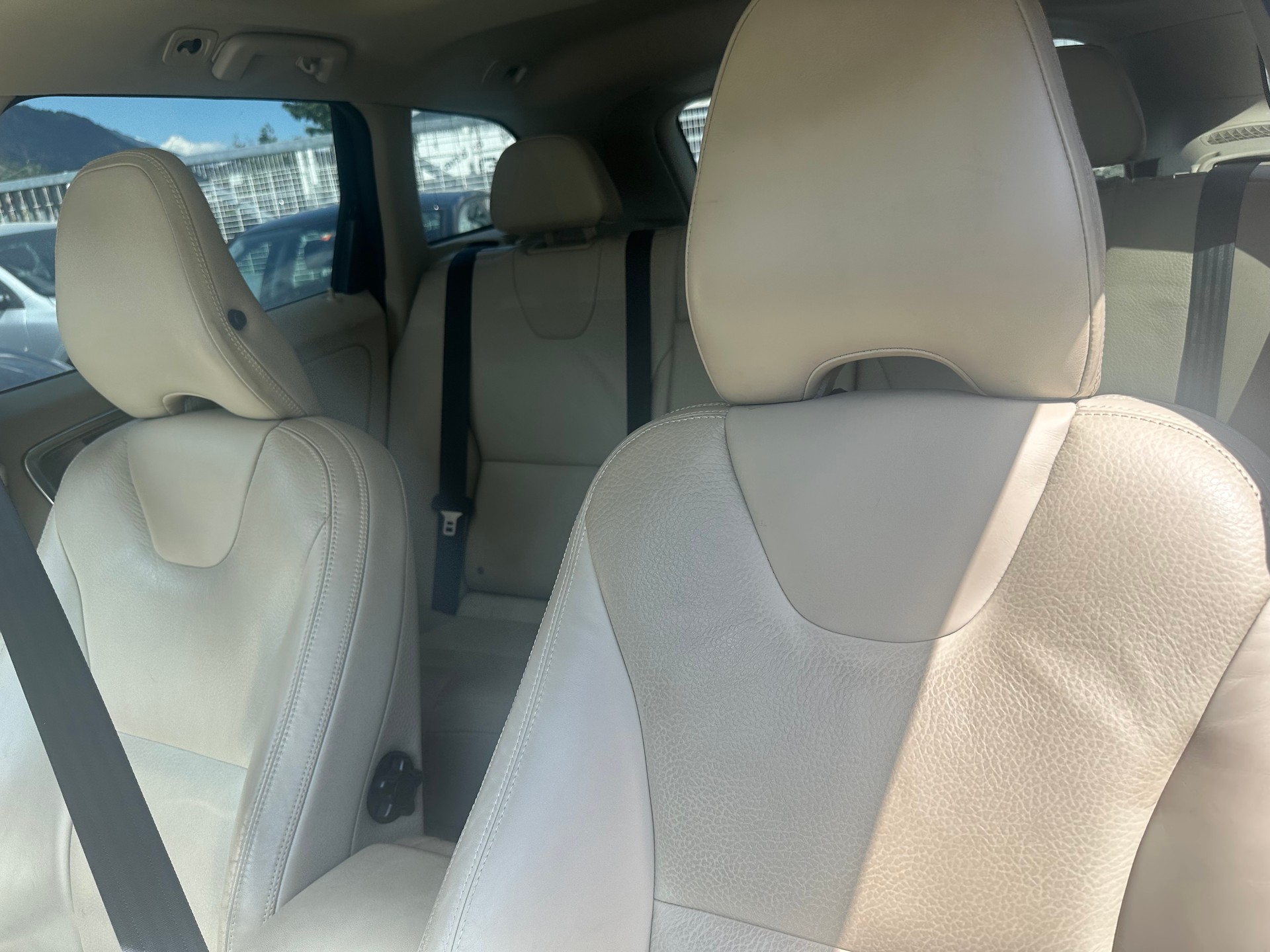 VOLVO XC60 D3 AWD Summum Geartronic-image-6