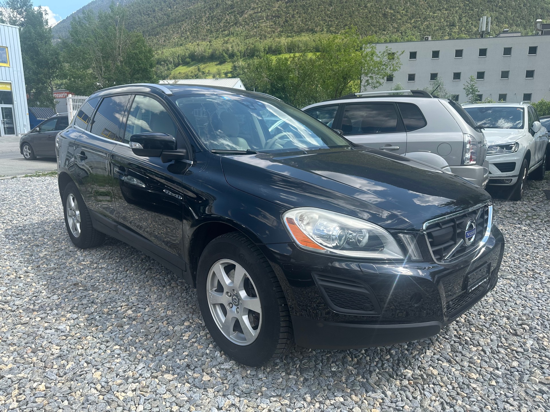 VOLVO XC60 D3 AWD Summum Geartronic-image-1