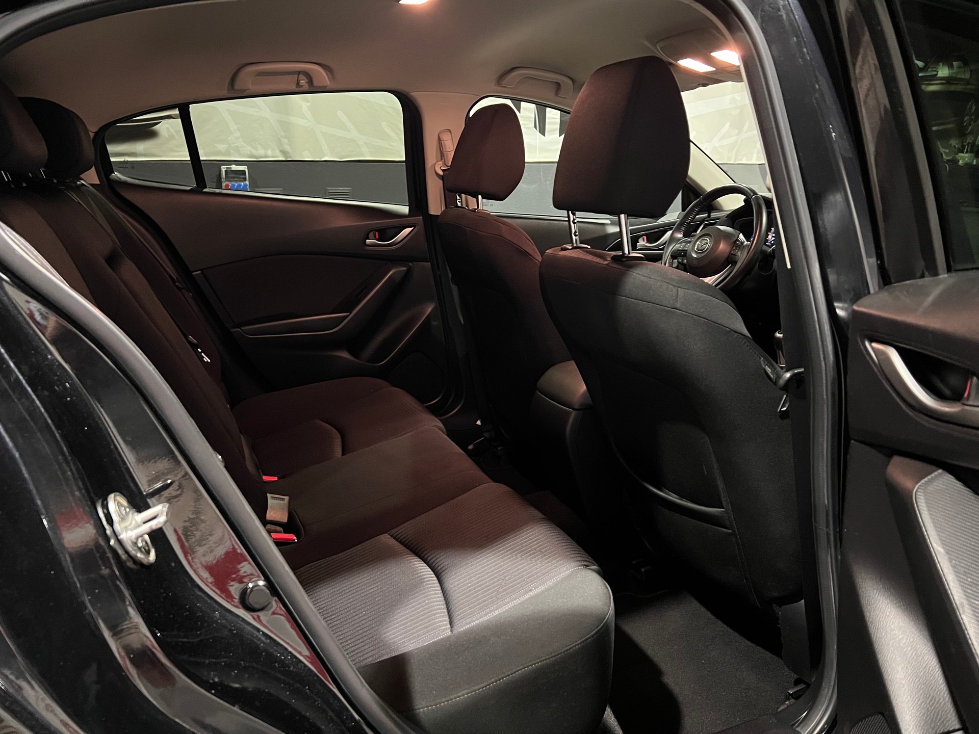 MAZDA 3 SKYACTIV-G 120 Ambition-image-13