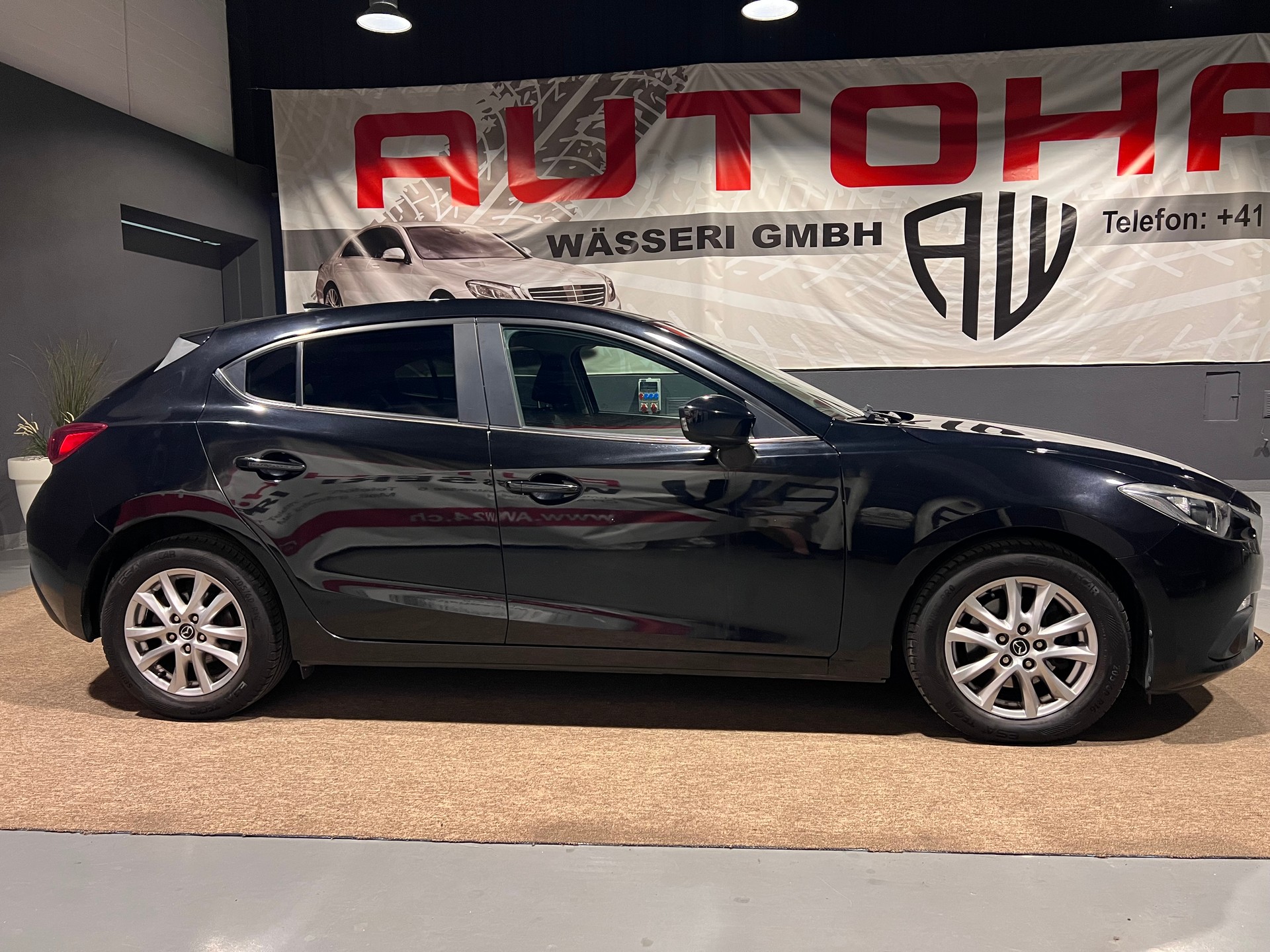 MAZDA 3 SKYACTIV-G 120 Ambition-showroom-element-1