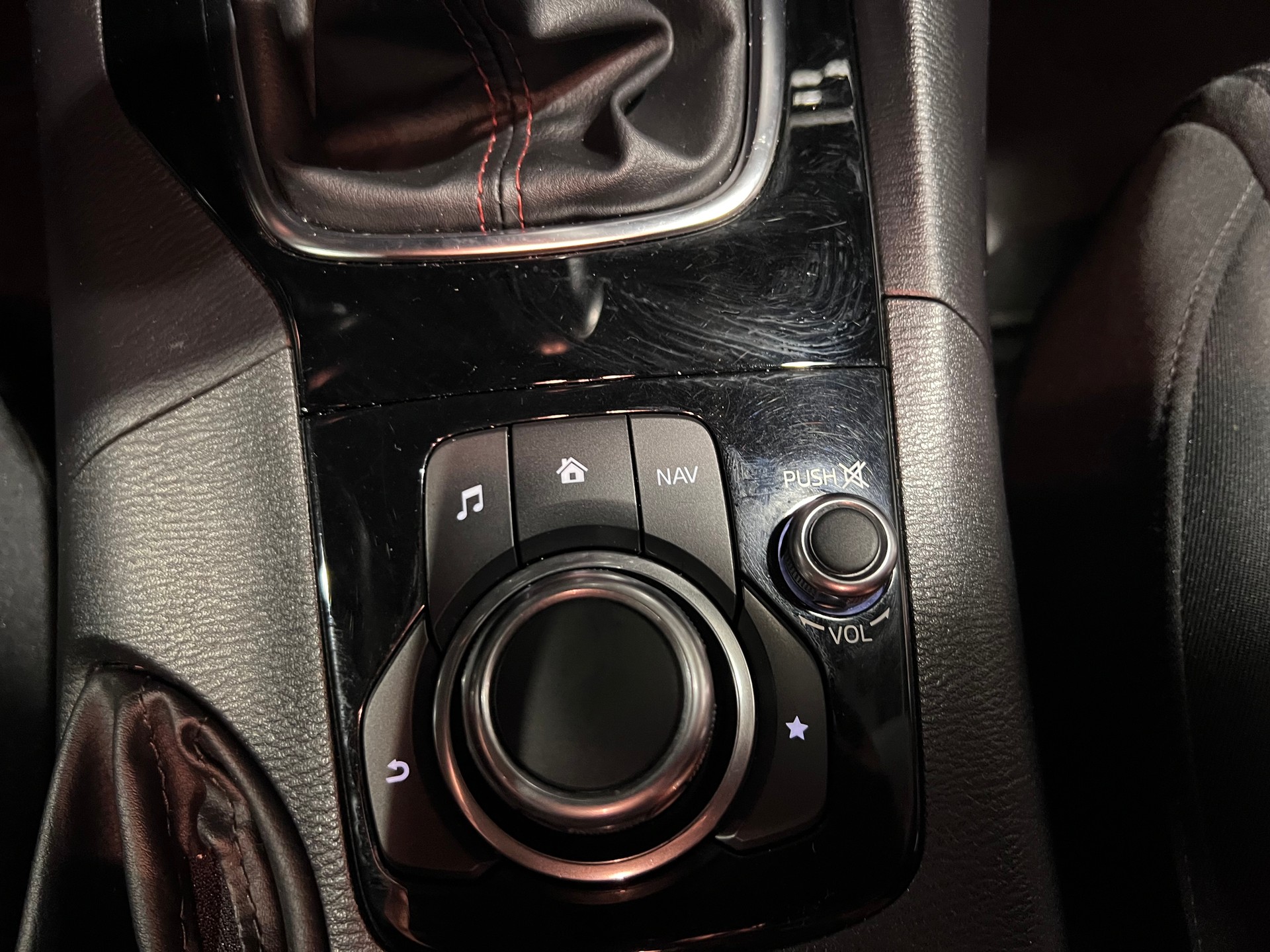 MAZDA 3 SKYACTIV-G 120 Ambition-image-16