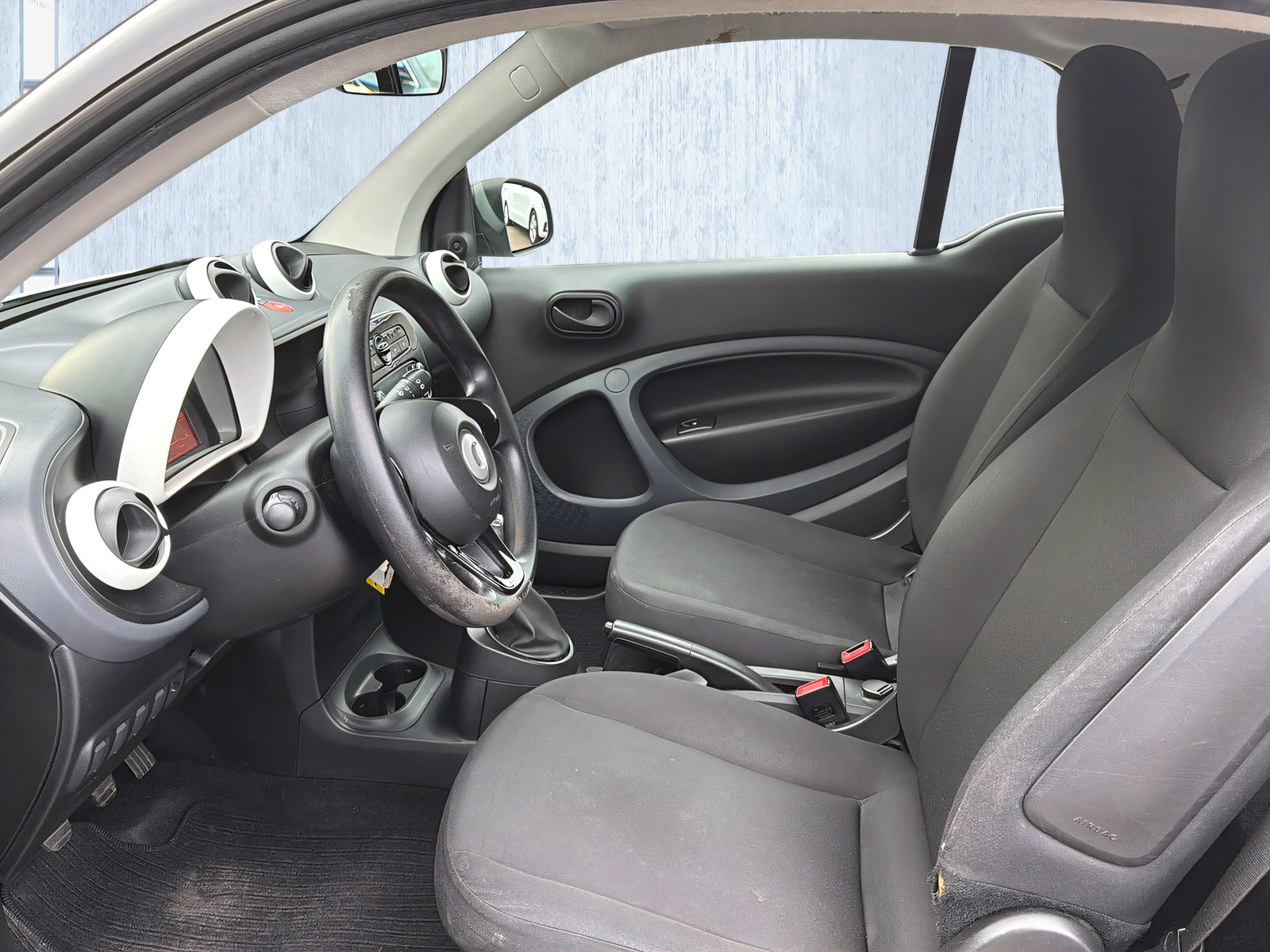 SMART fortwo-image-9