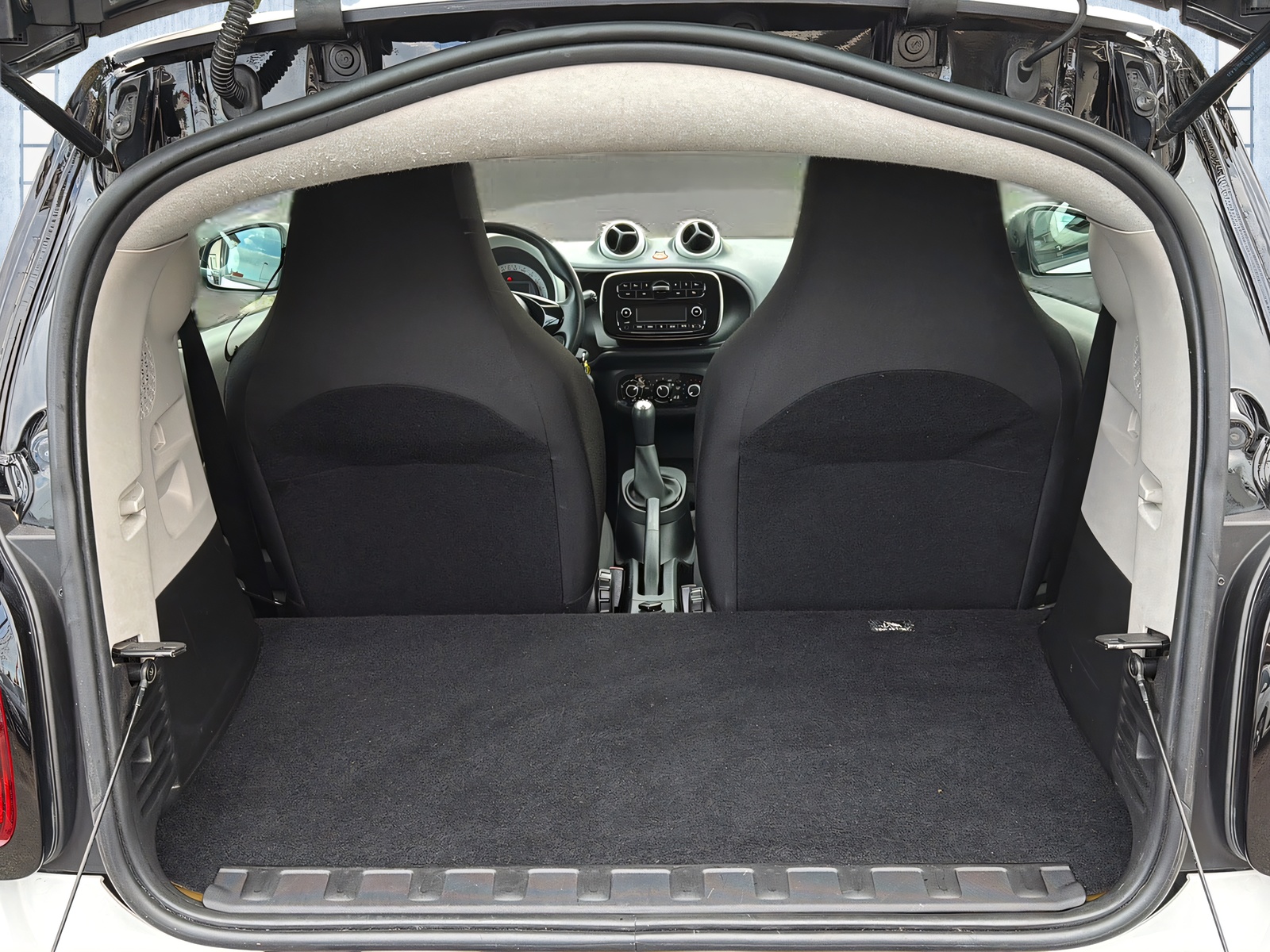 SMART fortwo-image-17