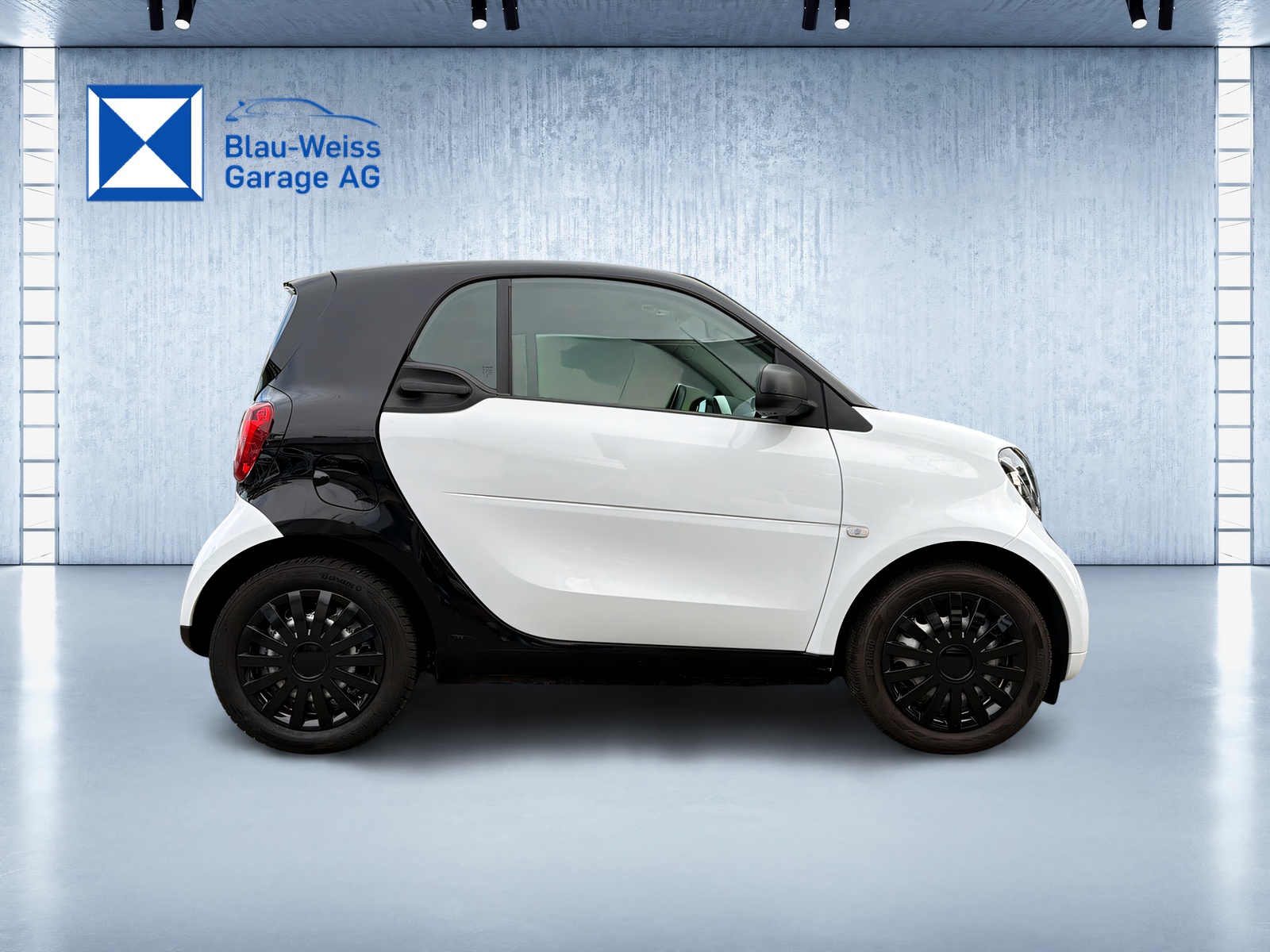 SMART fortwo-showroom-element-3