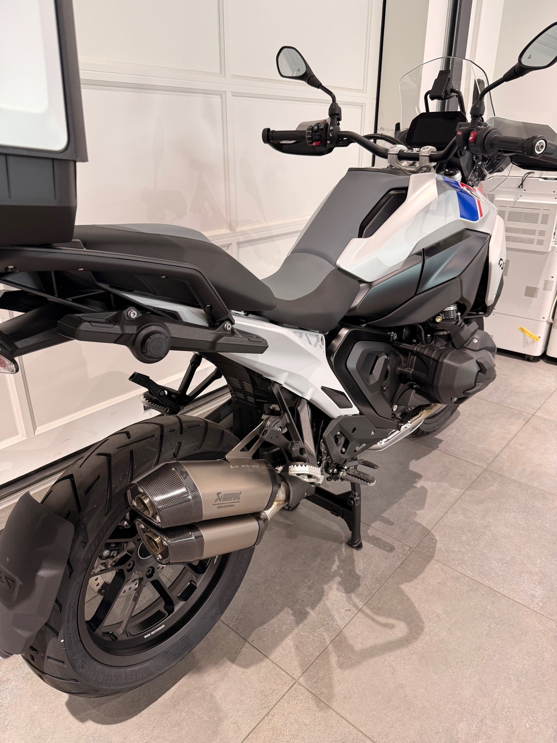 BMW R 1300 GS-image-3