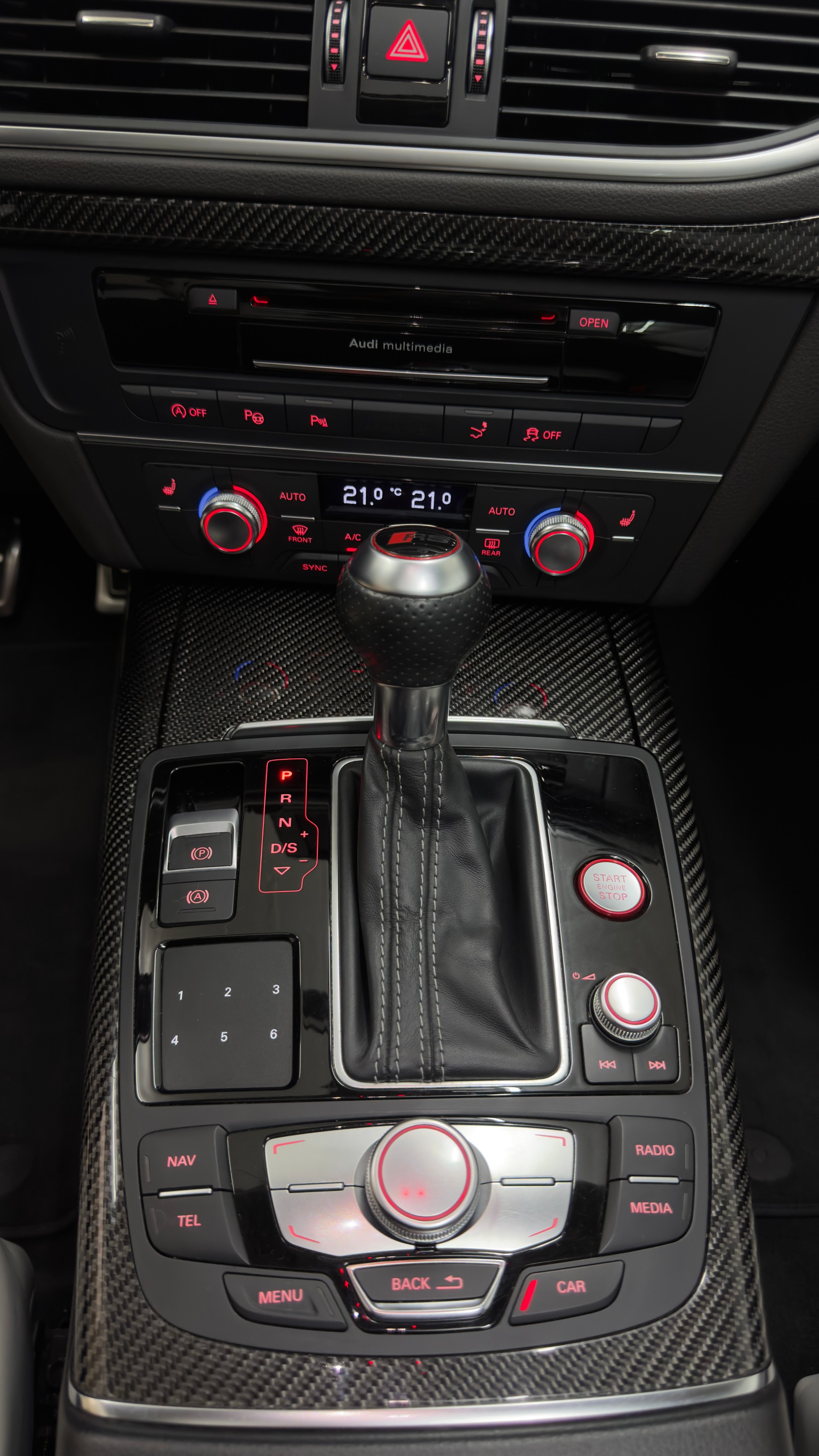 AUDI RS7 Sportback 4.0 TFSI V8 performance quattro-image-13