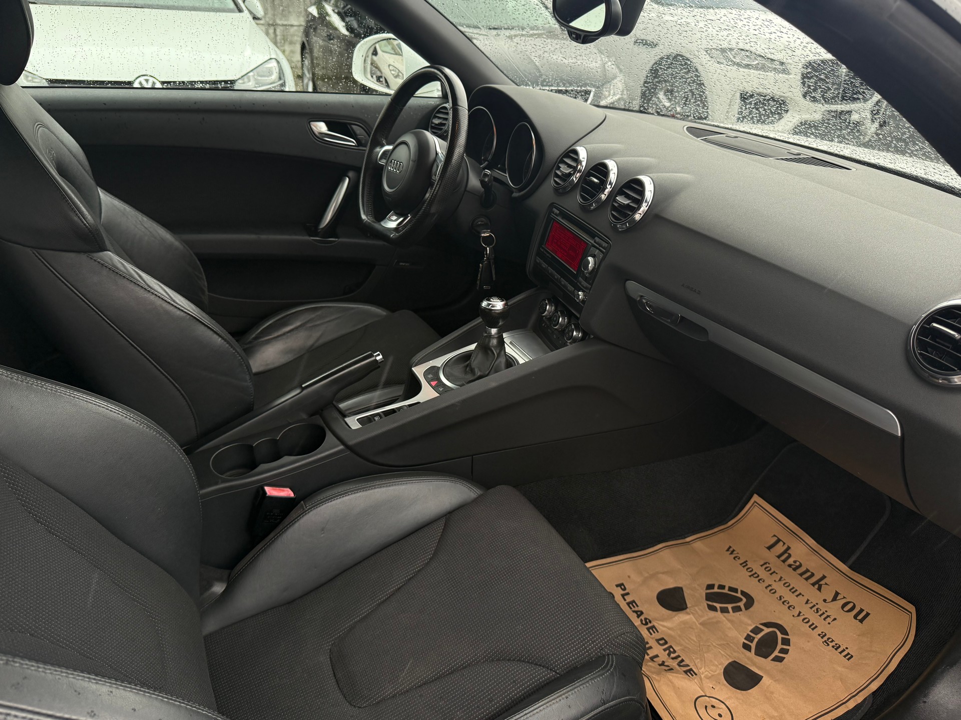 AUDI TT Roadster 2.0 TFSI Style S-Line-image-13