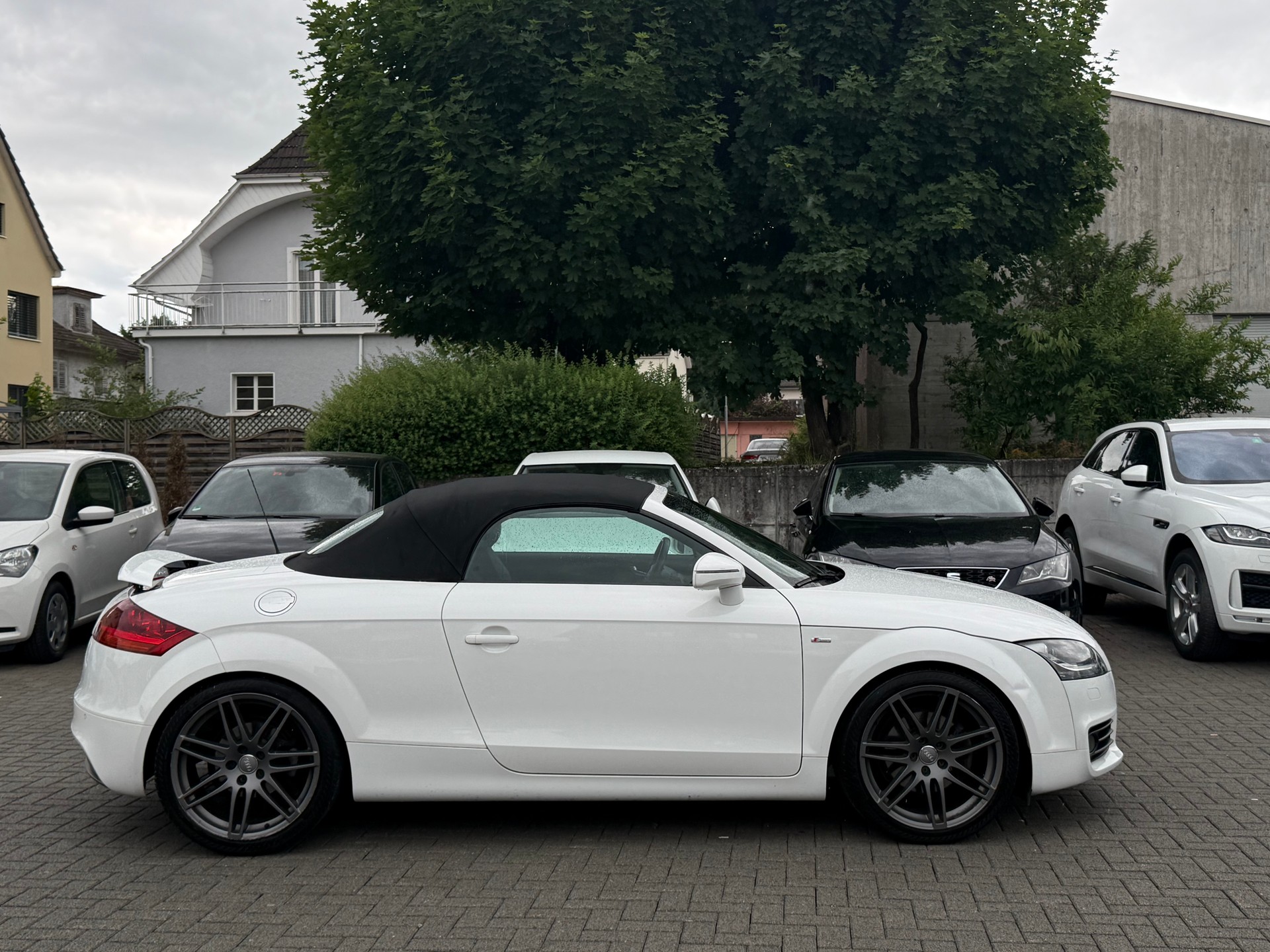 AUDI TT Roadster 2.0 TFSI Style S-Line-showroom-element-1