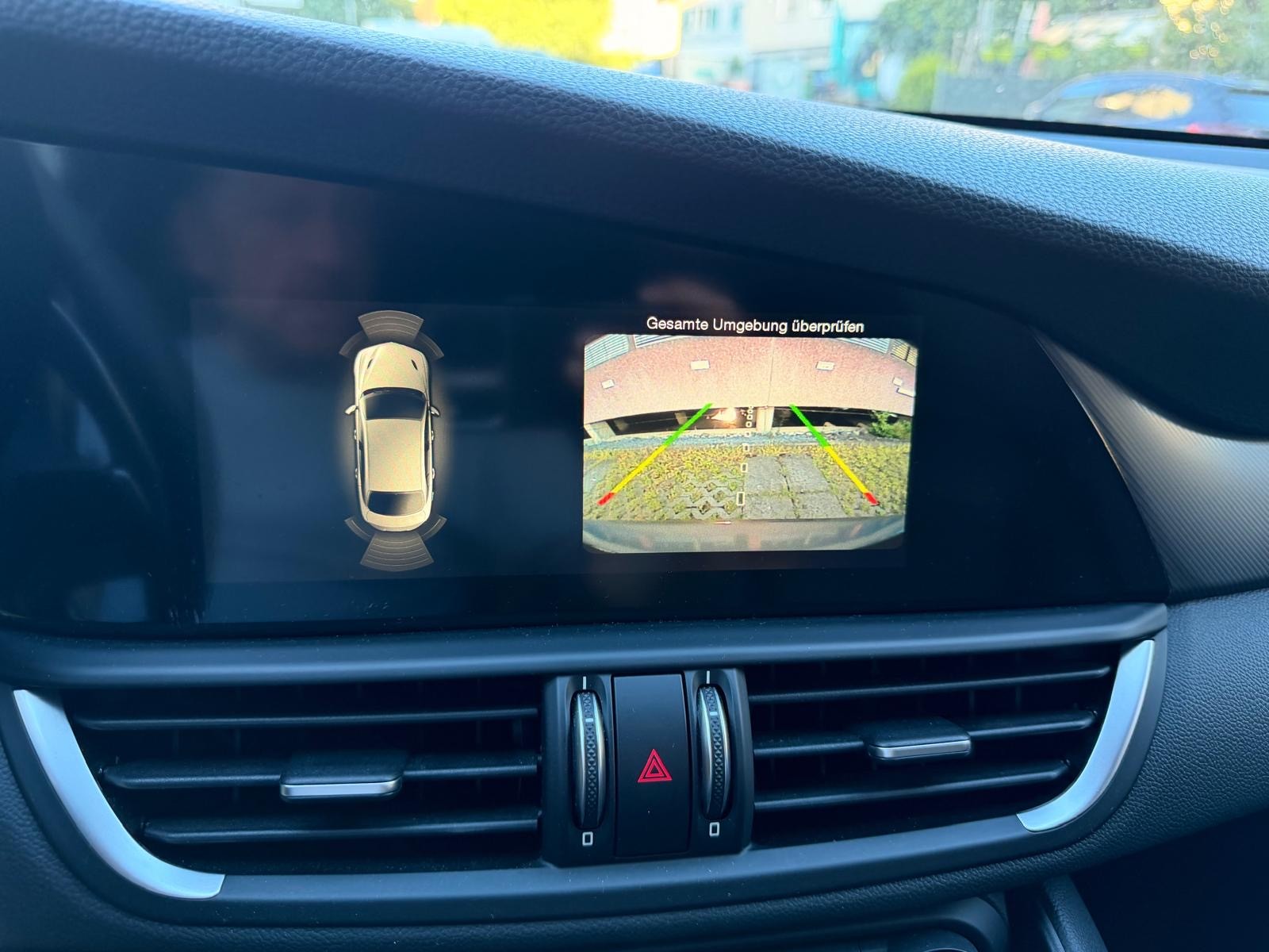 ALFA ROMEO Giulia 2.2 JTDM Super Automatic-image-11