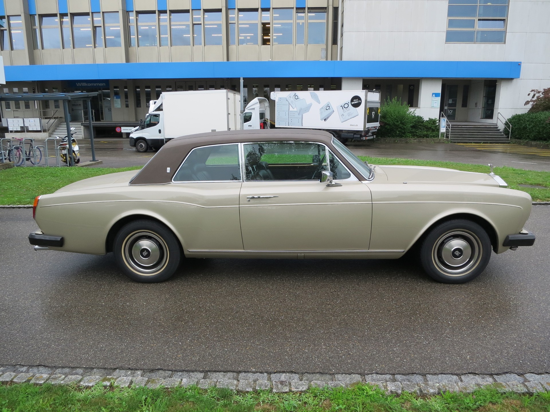 ROLLS-ROYCE Corniche-image-6