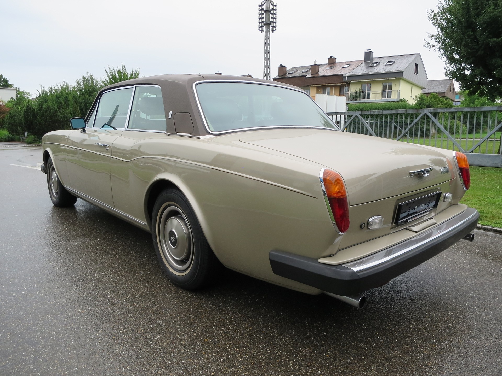 ROLLS-ROYCE Corniche-image-3