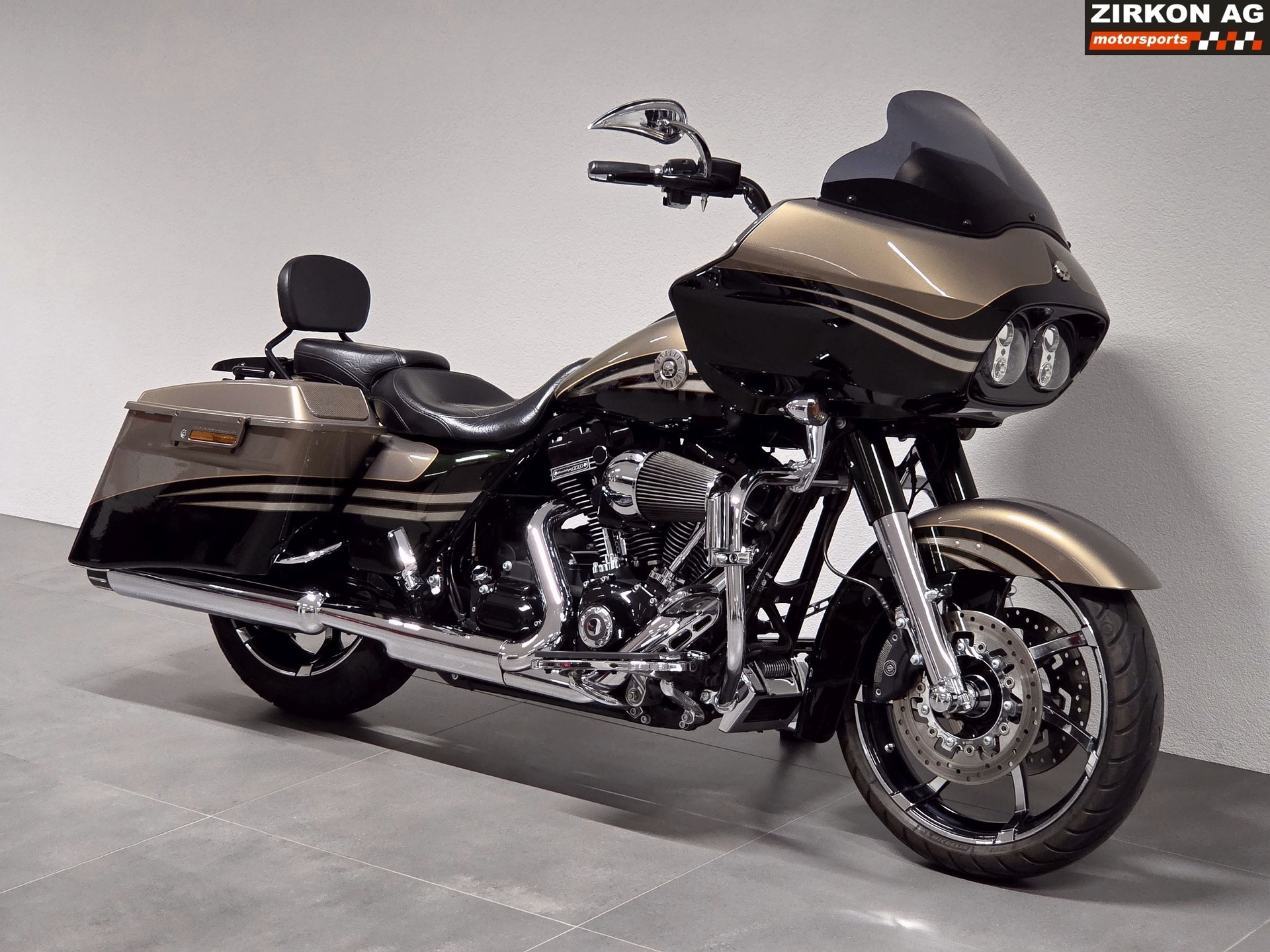 HARLEY-DAVIDSON FLTRXSE Road Glide Custom ABS CVO-image-2